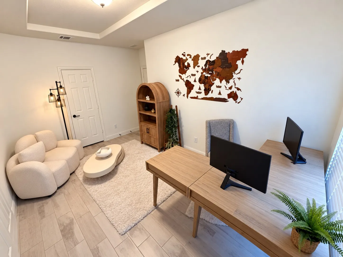 Single Family Residence For Rent in Tarrant County , 5412 Caesar Creek Court, Fort Worth, Texas 76179, 5 Bedroom, 4 Bathroom, 2 Garage spaces, 4,172 Sqft, built in 2022, mls#21401842, Real Estate Agent in Fort Worth, Homes For Rent in Tarrant county, Homes For Rent in Fort Worth, Realtor in Fort Worth Texas, Real Estate Brokerage Independent Realty Texas, Luminita Cordes Realtor
