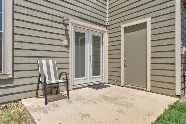 Exterior siding with a neutral color palette