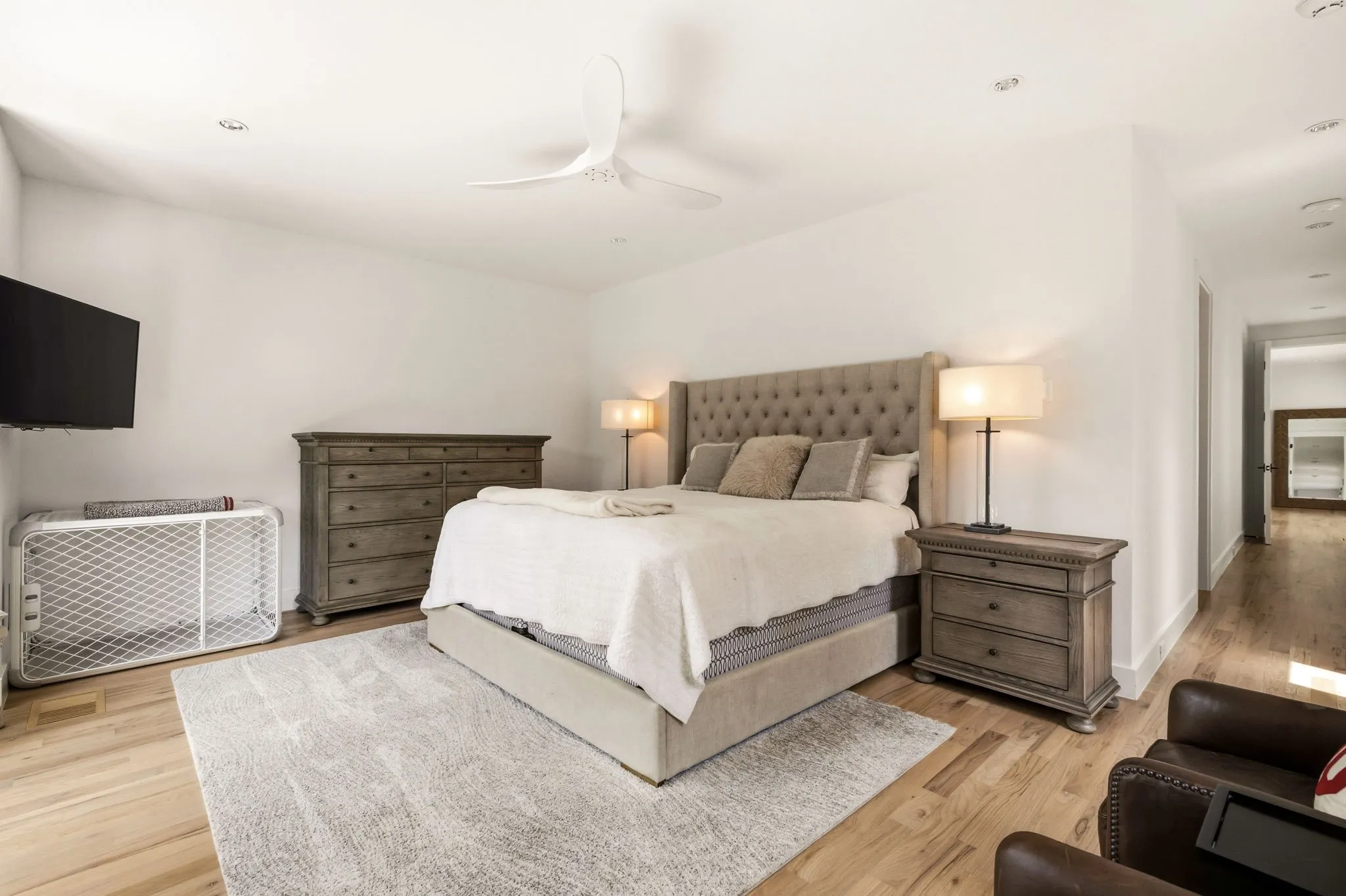 Single Family Residence For Rent in Dallas County , 5133 Vickery Boulevard, Dallas, Texas 75206, 3 Bedroom, 5 Bathroom, 2 Garage spaces, 4,001 Sqft, built in 2023, mls#21403128, Real Estate Agent in Dallas, Homes For Rent in Dallas county, Homes For Rent in Dallas, Realtor in Dallas Texas, Real Estate Brokerage Independent Realty Texas, Luminita Cordes Realtor