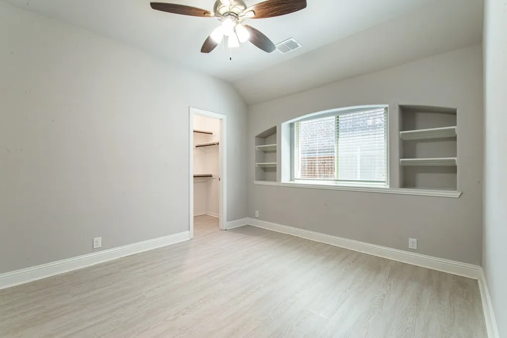 Single Family Residence For Rent in Johnson County , 505 Livia Street, Burleson, Texas 76028, 5 Bedroom, 3 Bathroom, 2 Garage spaces, 3,245 Sqft, built in 2022, mls#21399653, Real Estate Agent in Burleson, Homes For Rent in Johnson county, Homes For Rent in Burleson, Realtor in Burleson Texas, Real Estate Brokerage Independent Realty Texas, Luminita Cordes Realtor