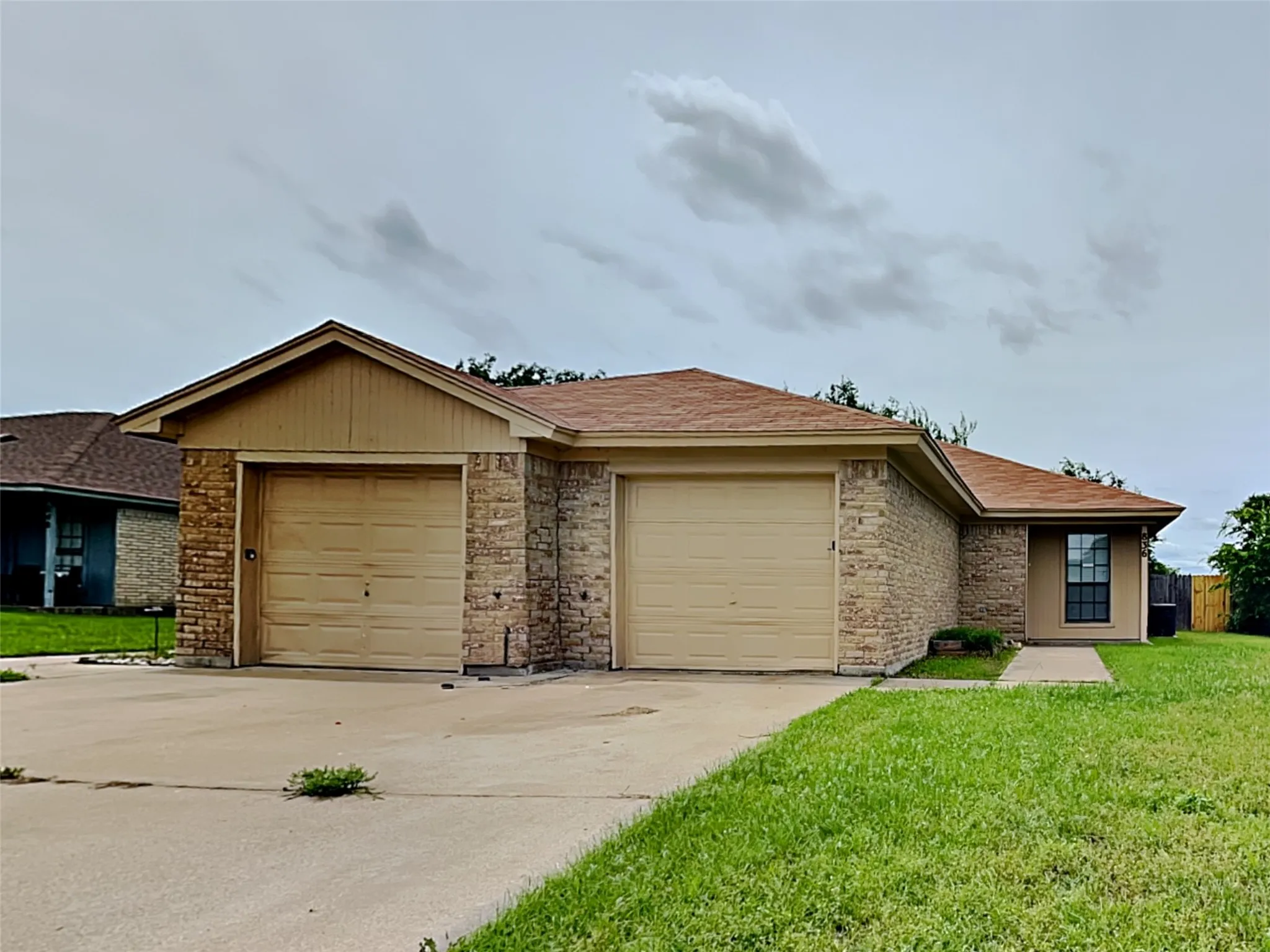Single Family Residence For Rent in Tarrant County , 836 White Rock Street, Saginaw, Texas 76179, 2 Bedroom, 2 Bathroom, 1 Garage spaces, 2,024 Sqft, built in 1984, mls#21403105, Real Estate Agent in Saginaw, Homes For Rent in Tarrant county, Homes For Rent in Saginaw, Realtor in Saginaw Texas, Real Estate Brokerage Independent Realty Texas, Luminita Cordes Realtor
