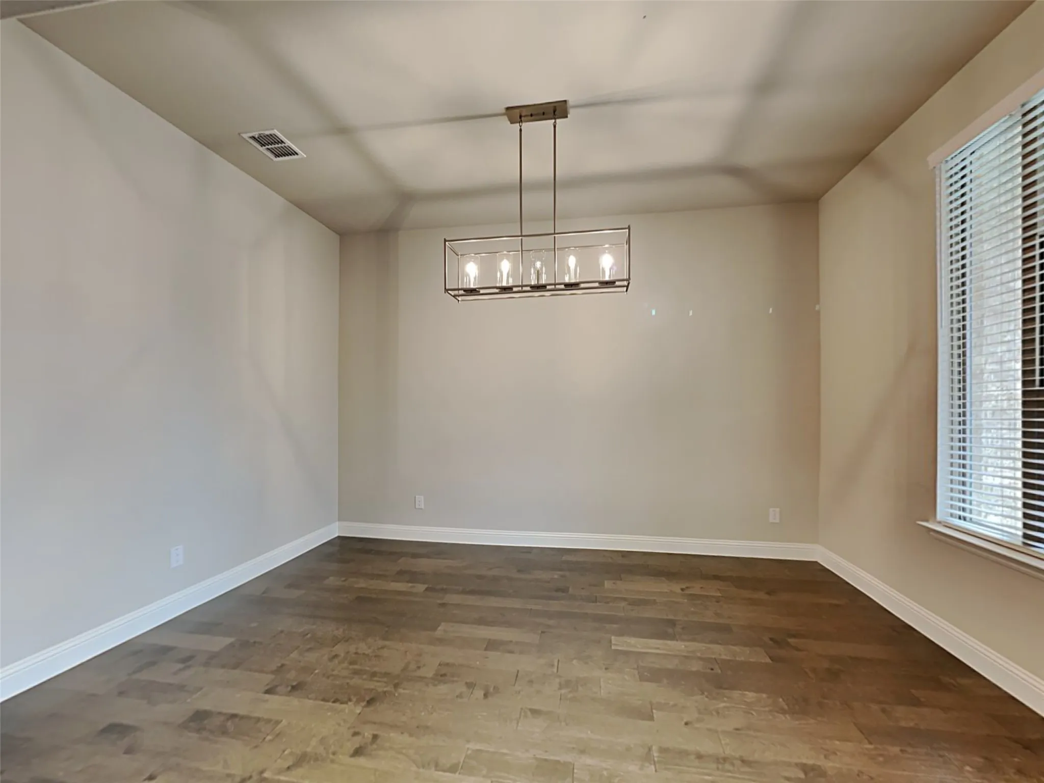 Single Family Residence For Rent in Denton County , 8262 Ottowa Ridge, Frisco, Texas 75034, 4 Bedroom, 4 Bathroom, 2 Garage spaces, 3,517 Sqft, built in 2019, mls#21403102, Real Estate Agent in Frisco, Homes For Rent in Denton county, Homes For Rent in Frisco, Realtor in Frisco Texas, Real Estate Brokerage Independent Realty Texas, Luminita Cordes Realtor