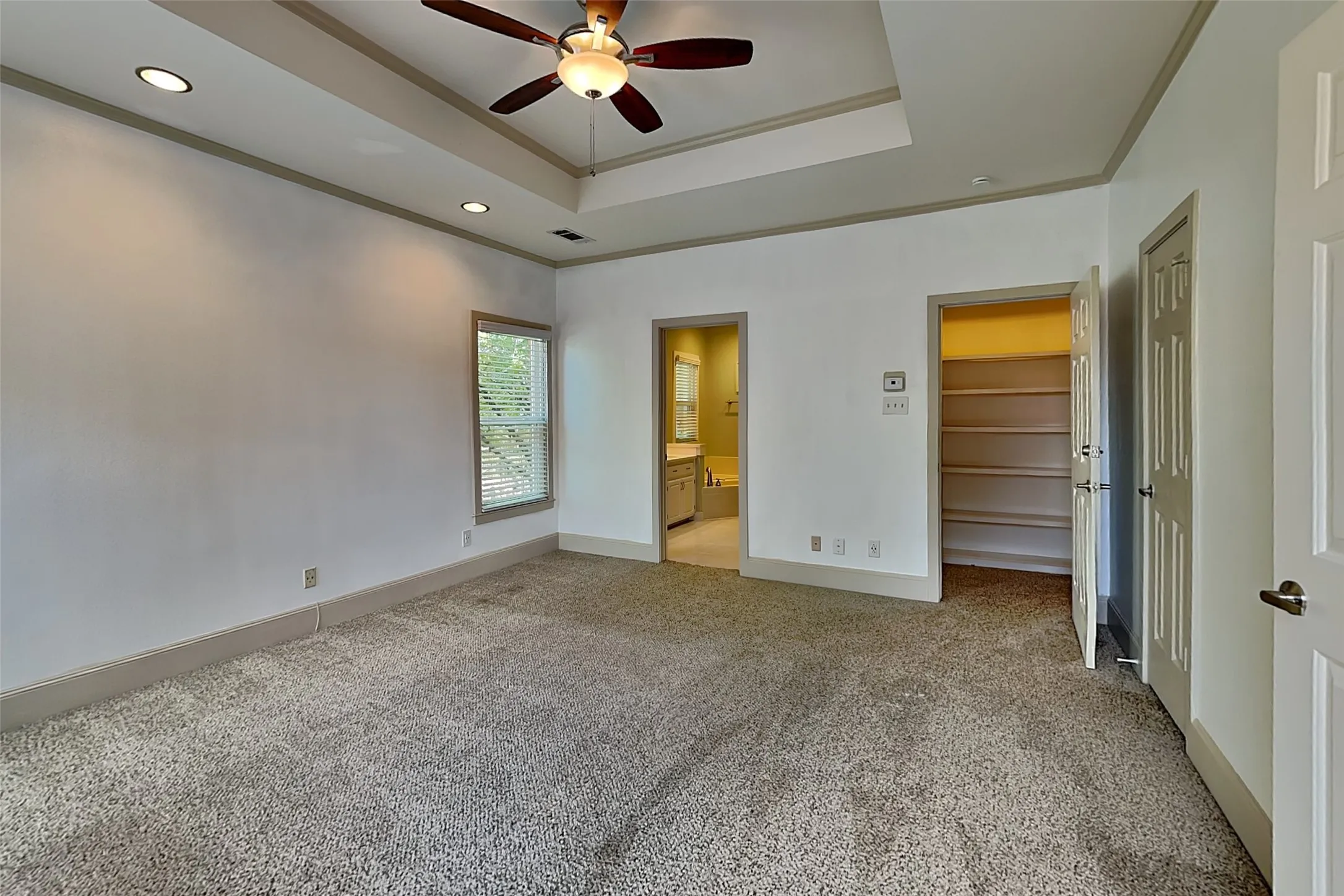 Single Family Residence For Rent in Dallas County , 3420 Binkley Avenue, University Park, Texas 75205, 3 Bedroom, 5 Bathroom, 2 Garage spaces, 2,592 Sqft, built in 1985, mls#21403099, Real Estate Agent in University Park, Homes For Rent in Dallas county, Homes For Rent in University Park, Realtor in University Park Texas, Real Estate Brokerage Independent Realty Texas, Luminita Cordes Realtor