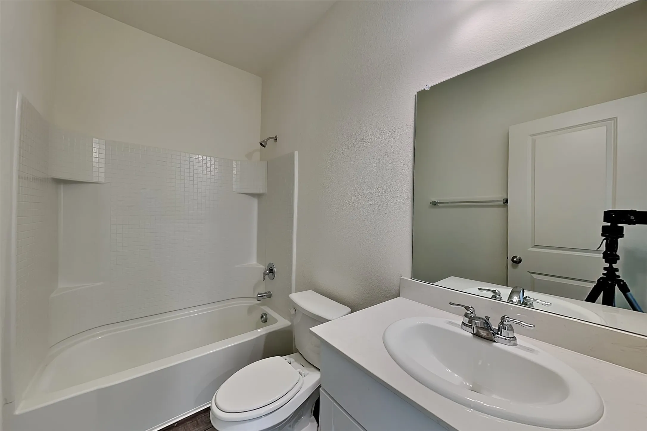 Single Family Residence For Rent in Collin County , 617 Colgate Circle, Princeton, Texas 75407, 3 Bedroom, 2 Bathroom, 2 Garage spaces, 1,464 Sqft, built in 2022, mls#21403097, Real Estate Agent in Princeton, Homes For Rent in Collin county, Homes For Rent in Princeton, Realtor in Princeton Texas, Real Estate Brokerage Independent Realty Texas, Luminita Cordes Realtor