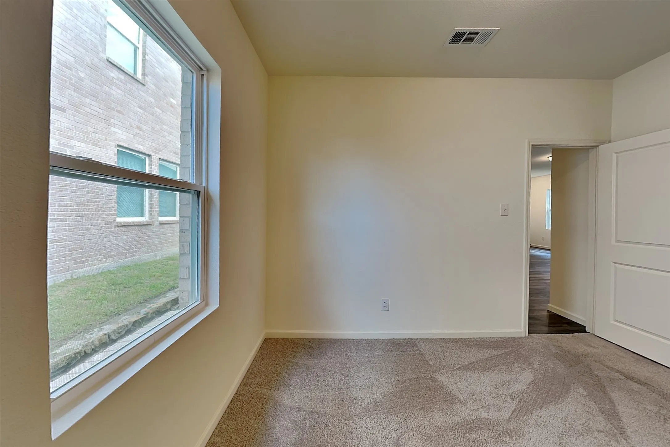 Single Family Residence For Rent in Collin County , 617 Colgate Circle, Princeton, Texas 75407, 3 Bedroom, 2 Bathroom, 2 Garage spaces, 1,464 Sqft, built in 2022, mls#21403097, Real Estate Agent in Princeton, Homes For Rent in Collin county, Homes For Rent in Princeton, Realtor in Princeton Texas, Real Estate Brokerage Independent Realty Texas, Luminita Cordes Realtor