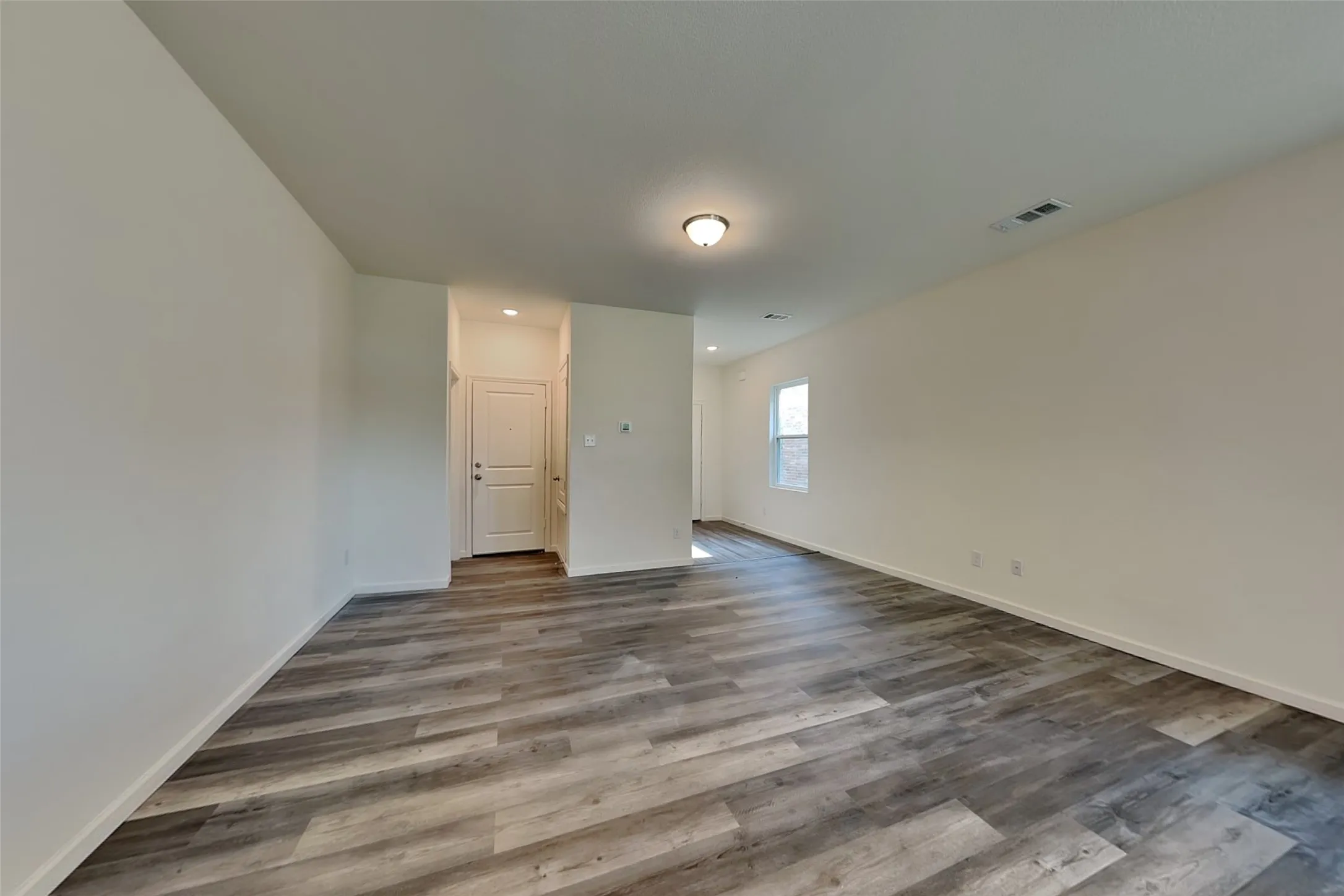 Single Family Residence For Rent in Collin County , 617 Colgate Circle, Princeton, Texas 75407, 3 Bedroom, 2 Bathroom, 2 Garage spaces, 1,464 Sqft, built in 2022, mls#21403097, Real Estate Agent in Princeton, Homes For Rent in Collin county, Homes For Rent in Princeton, Realtor in Princeton Texas, Real Estate Brokerage Independent Realty Texas, Luminita Cordes Realtor
