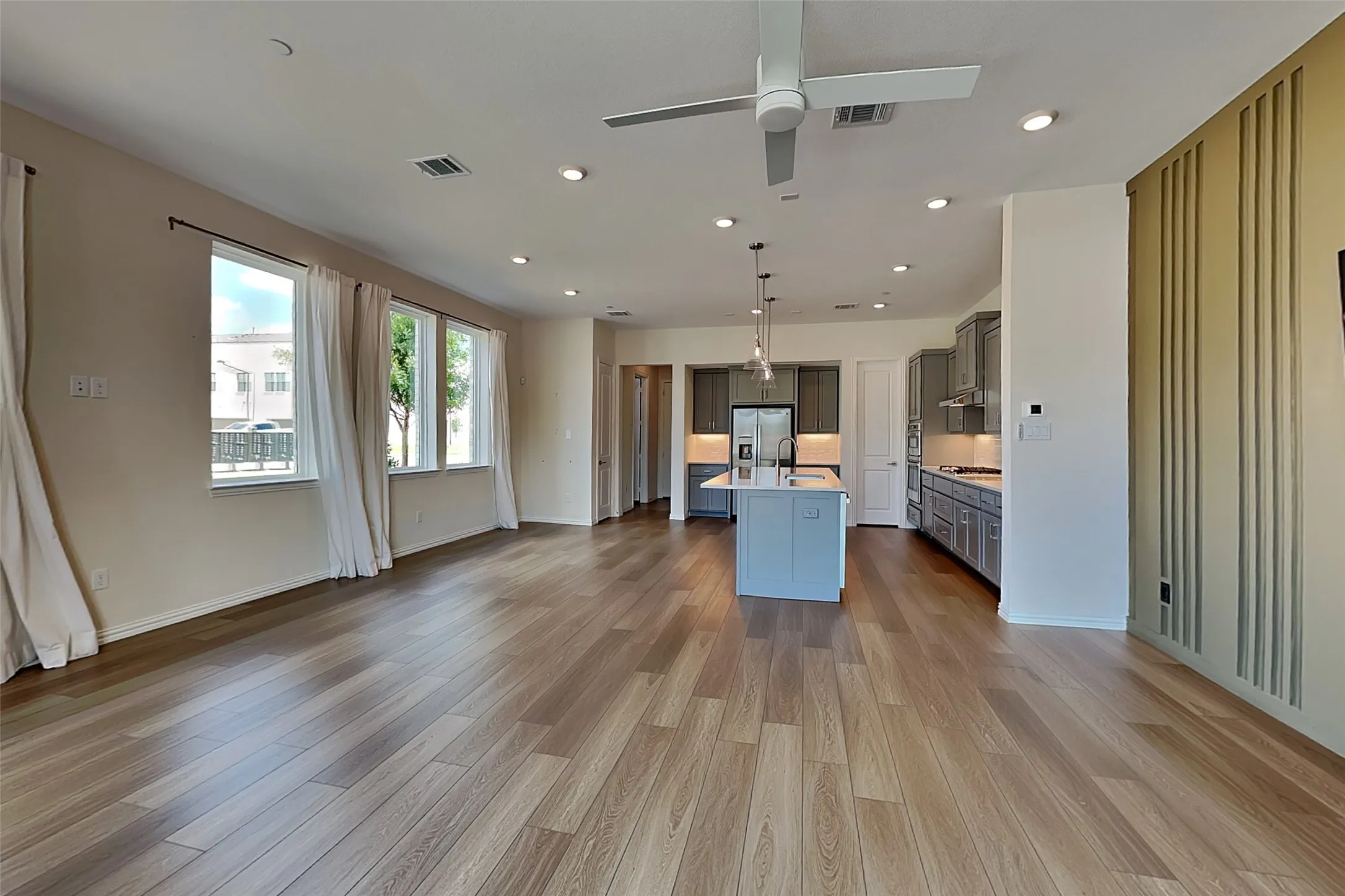 Single Family Residence For Rent in Collin County , 1192 Daybreak Drive, Allen, Texas 75013, 3 Bedroom, 3 Bathroom, 2 Garage spaces, 2,039 Sqft, built in 2023, mls#21403095, Real Estate Agent in Allen, Homes For Rent in Collin county, Homes For Rent in Allen, Realtor in Allen Texas, Real Estate Brokerage Independent Realty Texas, Luminita Cordes Realtor