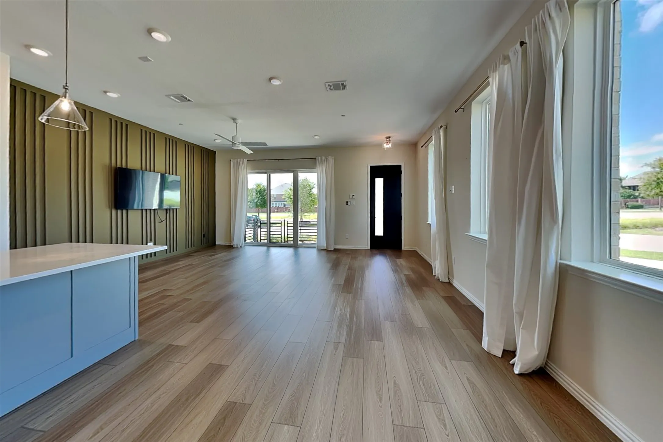 Single Family Residence For Rent in Collin County , 1192 Daybreak Drive, Allen, Texas 75013, 3 Bedroom, 3 Bathroom, 2 Garage spaces, 2,039 Sqft, built in 2023, mls#21403095, Real Estate Agent in Allen, Homes For Rent in Collin county, Homes For Rent in Allen, Realtor in Allen Texas, Real Estate Brokerage Independent Realty Texas, Luminita Cordes Realtor