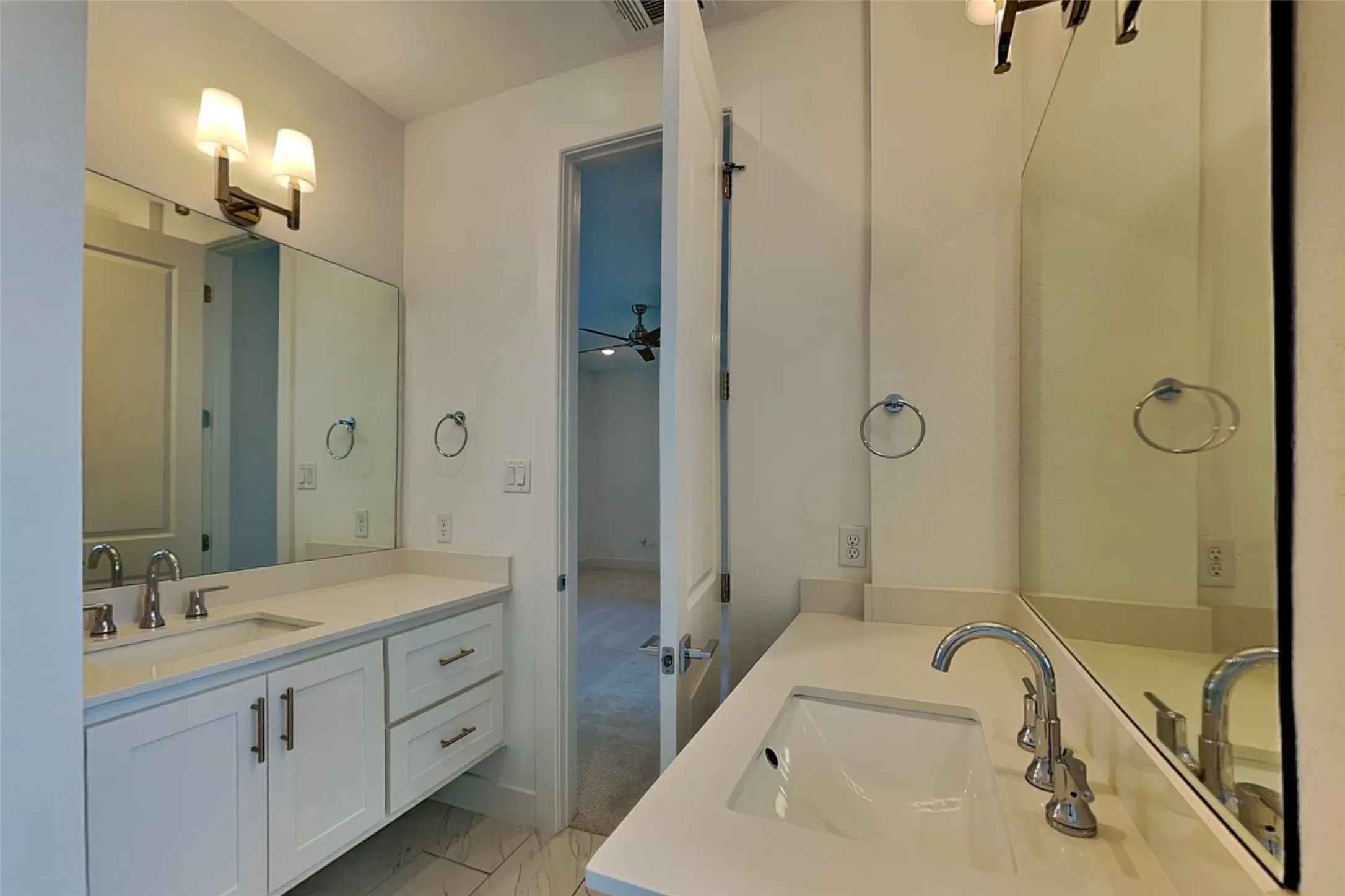 Condominium For Rent in Dallas County , 112 E Oscar Drive, Dallas, Texas 75203, 3 Bedroom, 3 Bathroom, 2 Garage spaces, 2,012 Sqft, built in 2021, mls#21403087, Real Estate Agent in Dallas, Homes For Rent in Dallas county, Homes For Rent in Dallas, Realtor in Dallas Texas, Real Estate Brokerage Independent Realty Texas, Luminita Cordes Realtor