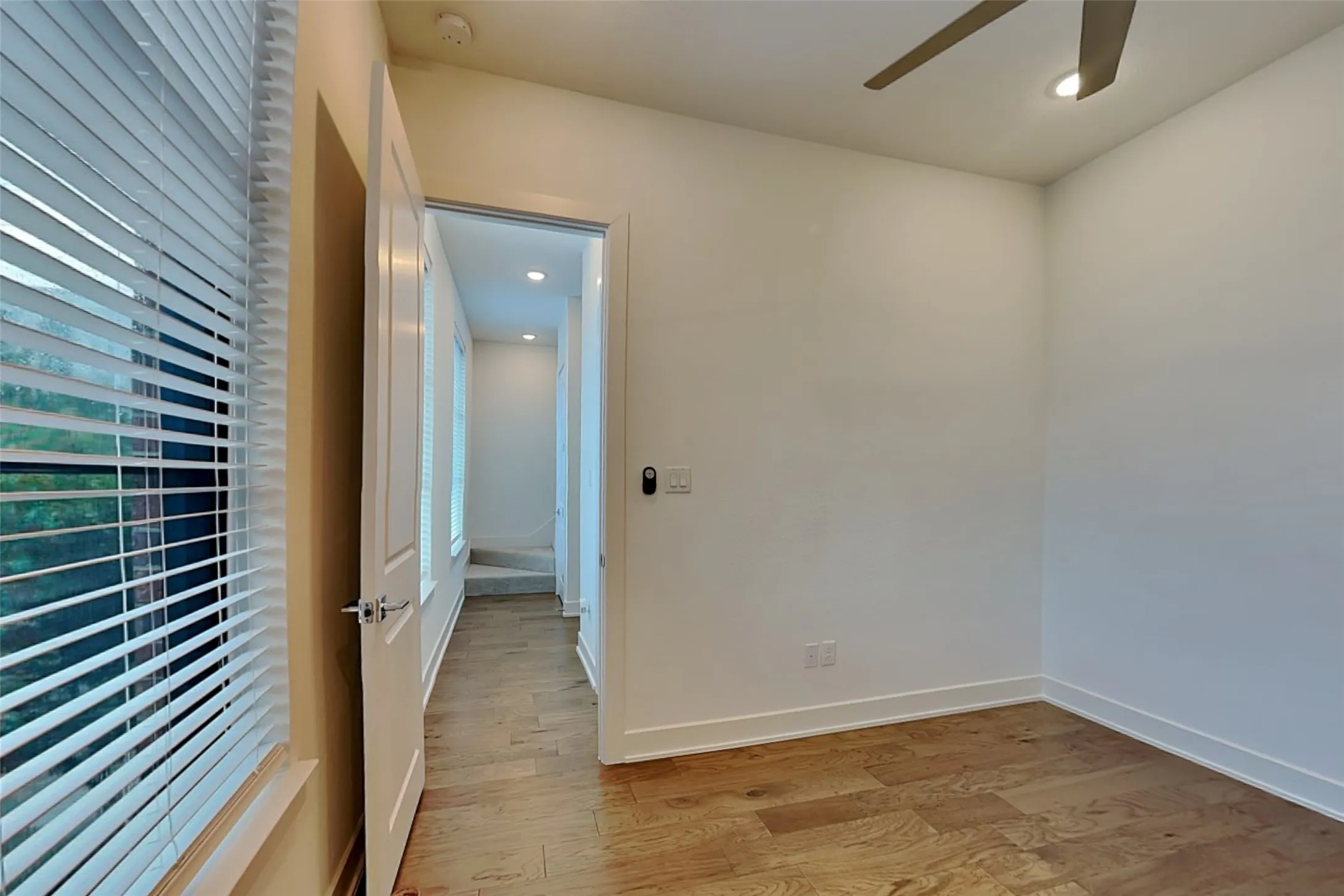Condominium For Rent in Dallas County , 112 E Oscar Drive, Dallas, Texas 75203, 3 Bedroom, 3 Bathroom, 2 Garage spaces, 2,012 Sqft, built in 2021, mls#21403087, Real Estate Agent in Dallas, Homes For Rent in Dallas county, Homes For Rent in Dallas, Realtor in Dallas Texas, Real Estate Brokerage Independent Realty Texas, Luminita Cordes Realtor