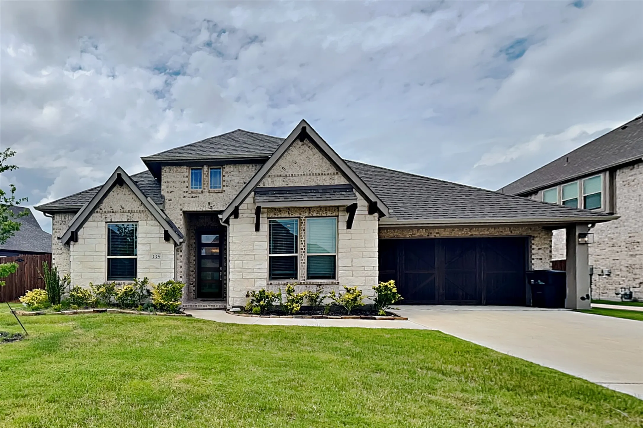 Single Family Residence For Rent in Kaufman County , 335 Chapel Hill Drive, Forney, Texas 75126, 4 Bedroom, 3 Bathroom, 2 Garage spaces, 2,520 Sqft, built in 2024, mls#21403086, Real Estate Agent in Forney, Homes For Rent in Kaufman county, Homes For Rent in Forney, Realtor in Forney Texas, Real Estate Brokerage Independent Realty Texas, Luminita Cordes Realtor