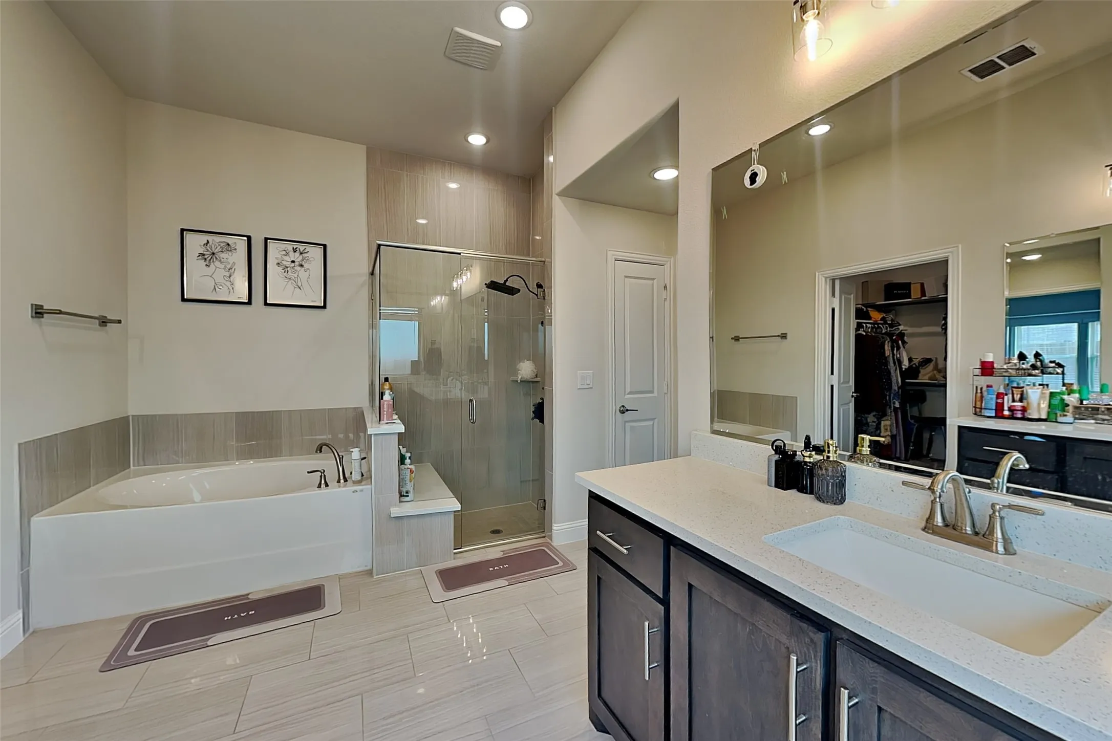 Single Family Residence For Rent in Kaufman County , 335 Chapel Hill Drive, Forney, Texas 75126, 4 Bedroom, 3 Bathroom, 2 Garage spaces, 2,520 Sqft, built in 2024, mls#21403086, Real Estate Agent in Forney, Homes For Rent in Kaufman county, Homes For Rent in Forney, Realtor in Forney Texas, Real Estate Brokerage Independent Realty Texas, Luminita Cordes Realtor