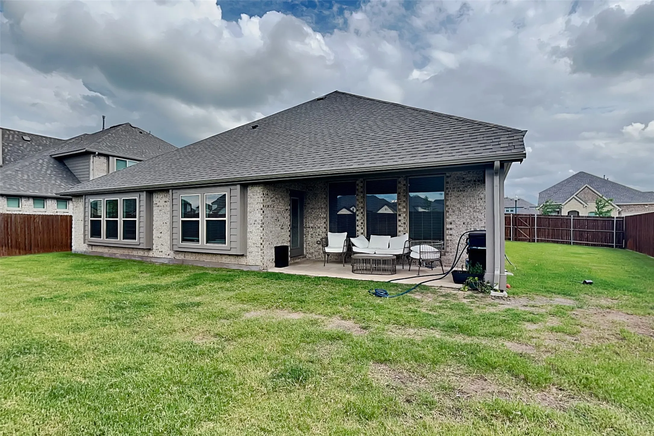 Single Family Residence For Rent in Kaufman County , 335 Chapel Hill Drive, Forney, Texas 75126, 4 Bedroom, 3 Bathroom, 2 Garage spaces, 2,520 Sqft, built in 2024, mls#21403086, Real Estate Agent in Forney, Homes For Rent in Kaufman county, Homes For Rent in Forney, Realtor in Forney Texas, Real Estate Brokerage Independent Realty Texas, Luminita Cordes Realtor