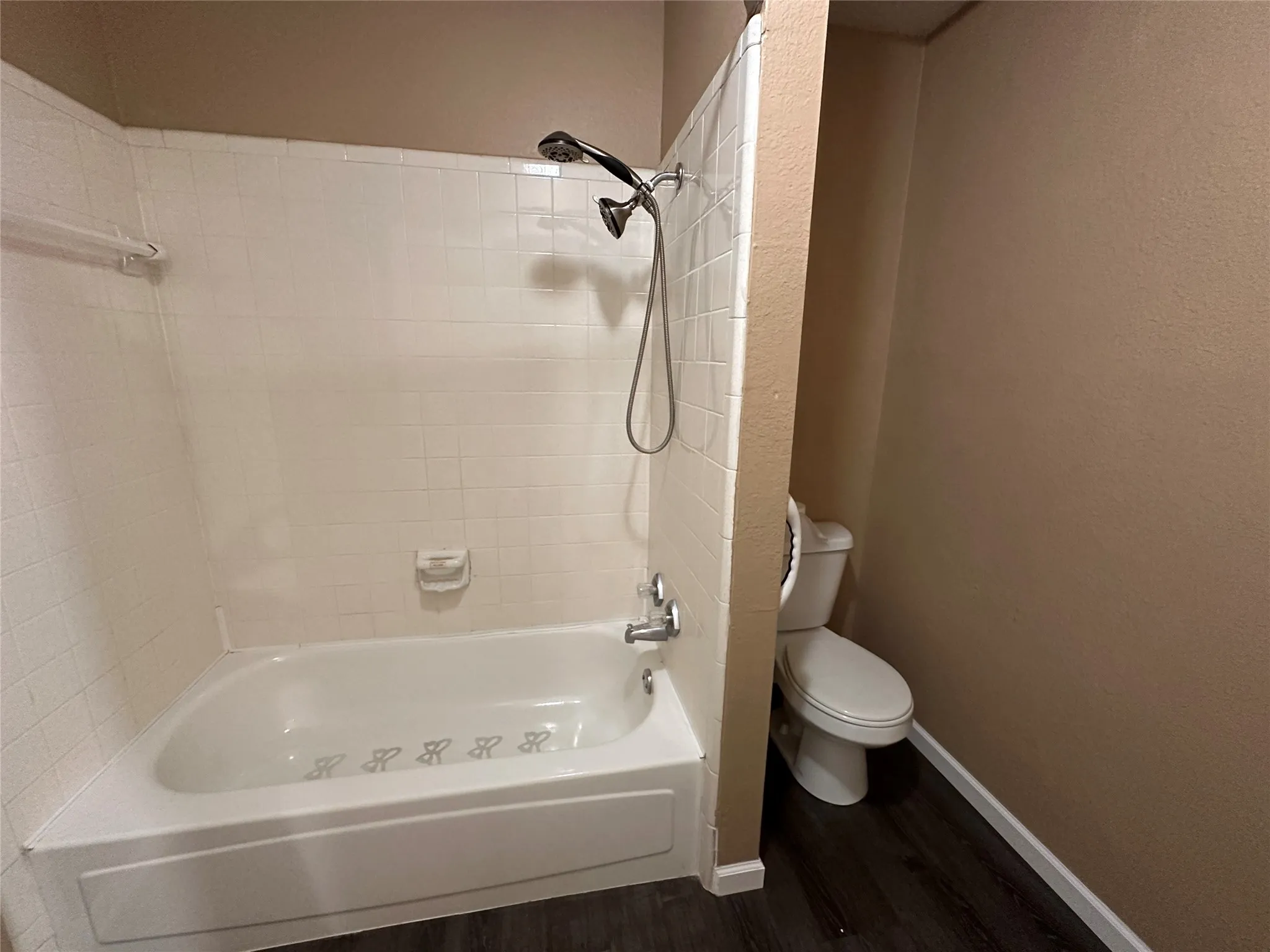 Duplex For Rent in Tarrant County , 4707 Sausalito Drive, Arlington, Texas 76016, 3 Bedroom, 2 Bathroom, 2 Garage spaces, 1,203 Sqft, built in 1984, mls#21402531, Real Estate Agent in Arlington, Homes For Rent in Tarrant county, Homes For Rent in Arlington, Realtor in Arlington Texas, Real Estate Brokerage Independent Realty Texas, Luminita Cordes Realtor