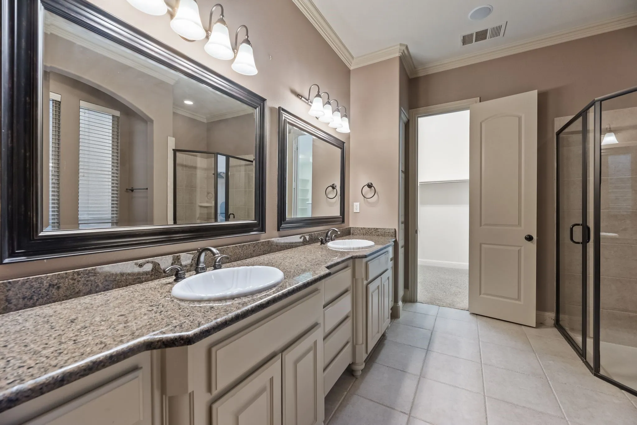 Single Family Residence For Sale in Tarrant County , 1516 Silverleaf Drive, Keller, Texas 76248, 4 Bedroom, 5 Bathroom, 3 Garage spaces, 4,416 Sqft, built in 2008, mls#21403130, Real Estate Agent in Keller, Homes For Sale in Tarrant county, Homes For Sale in Keller, Realtor in Keller Texas, Real Estate Brokerage Independent Realty Texas, Luminita Cordes Realtor