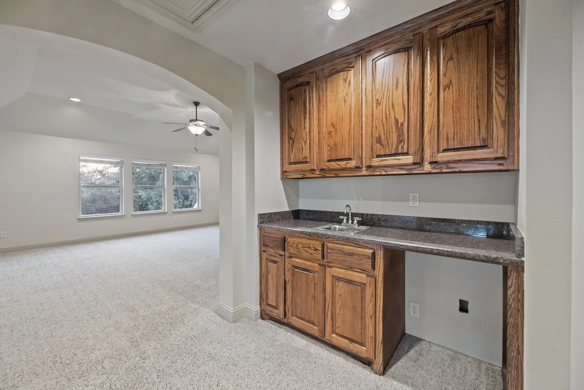 Single Family Residence For Sale in Tarrant County , 1516 Silverleaf Drive, Keller, Texas 76248, 4 Bedroom, 5 Bathroom, 3 Garage spaces, 4,416 Sqft, built in 2008, mls#21403130, Real Estate Agent in Keller, Homes For Sale in Tarrant county, Homes For Sale in Keller, Realtor in Keller Texas, Real Estate Brokerage Independent Realty Texas, Luminita Cordes Realtor