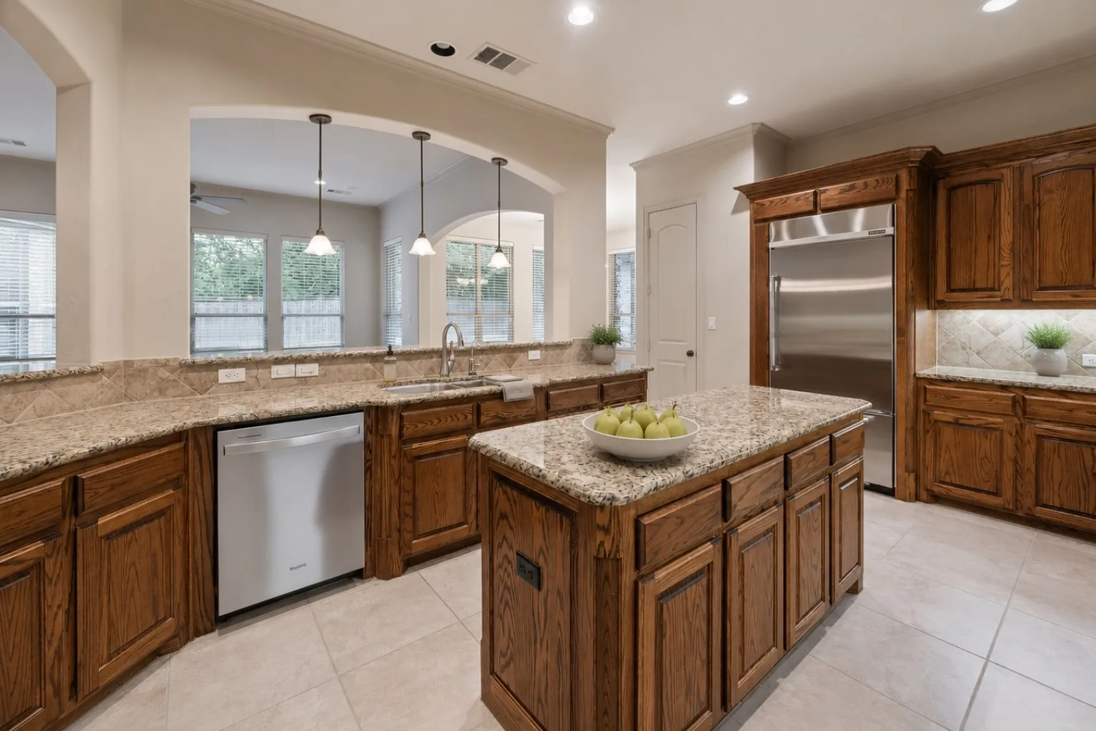 Single Family Residence For Sale in Tarrant County , 1516 Silverleaf Drive, Keller, Texas 76248, 4 Bedroom, 5 Bathroom, 3 Garage spaces, 4,416 Sqft, built in 2008, mls#21403130, Real Estate Agent in Keller, Homes For Sale in Tarrant county, Homes For Sale in Keller, Realtor in Keller Texas, Real Estate Brokerage Independent Realty Texas, Luminita Cordes Realtor