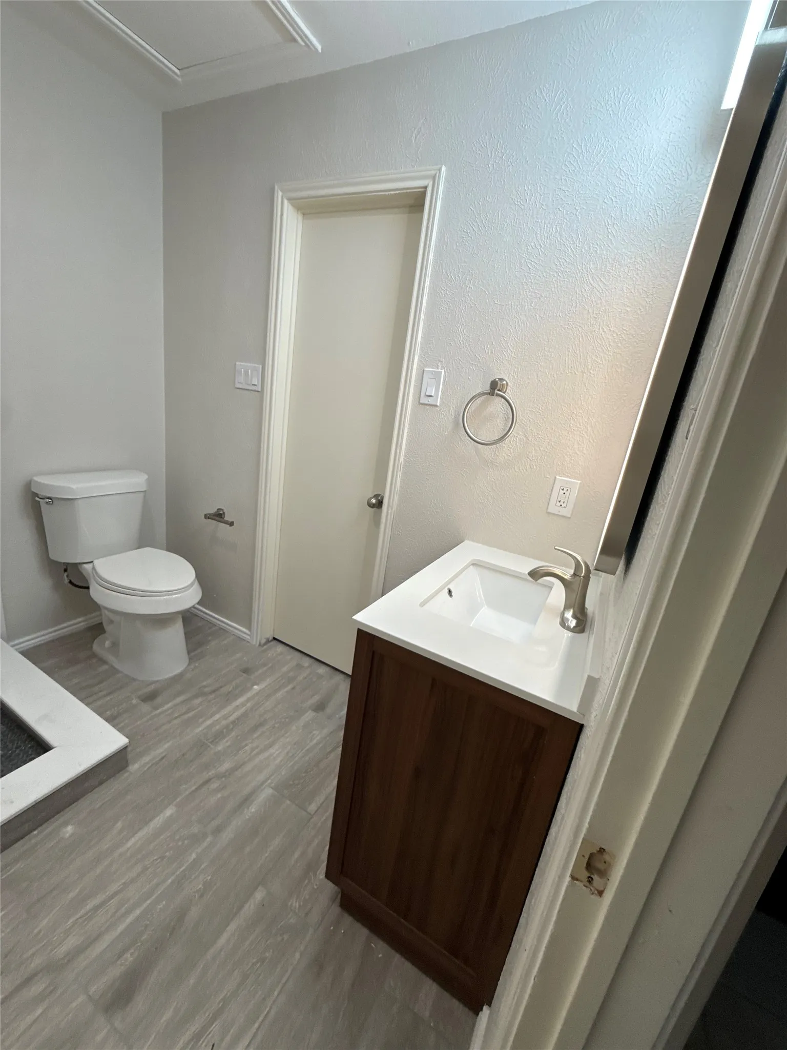 Condominium For Rent in Collin County , 8504 Holly Street, Frisco, Texas 75034, 2 Bedroom, 2 Bathroom, Garage spaces, 840 Sqft, built in 1985, mls#21403131, Real Estate Agent in Frisco, Homes For Rent in Collin county, Homes For Rent in Frisco, Realtor in Frisco Texas, Real Estate Brokerage Independent Realty Texas, Luminita Cordes Realtor
