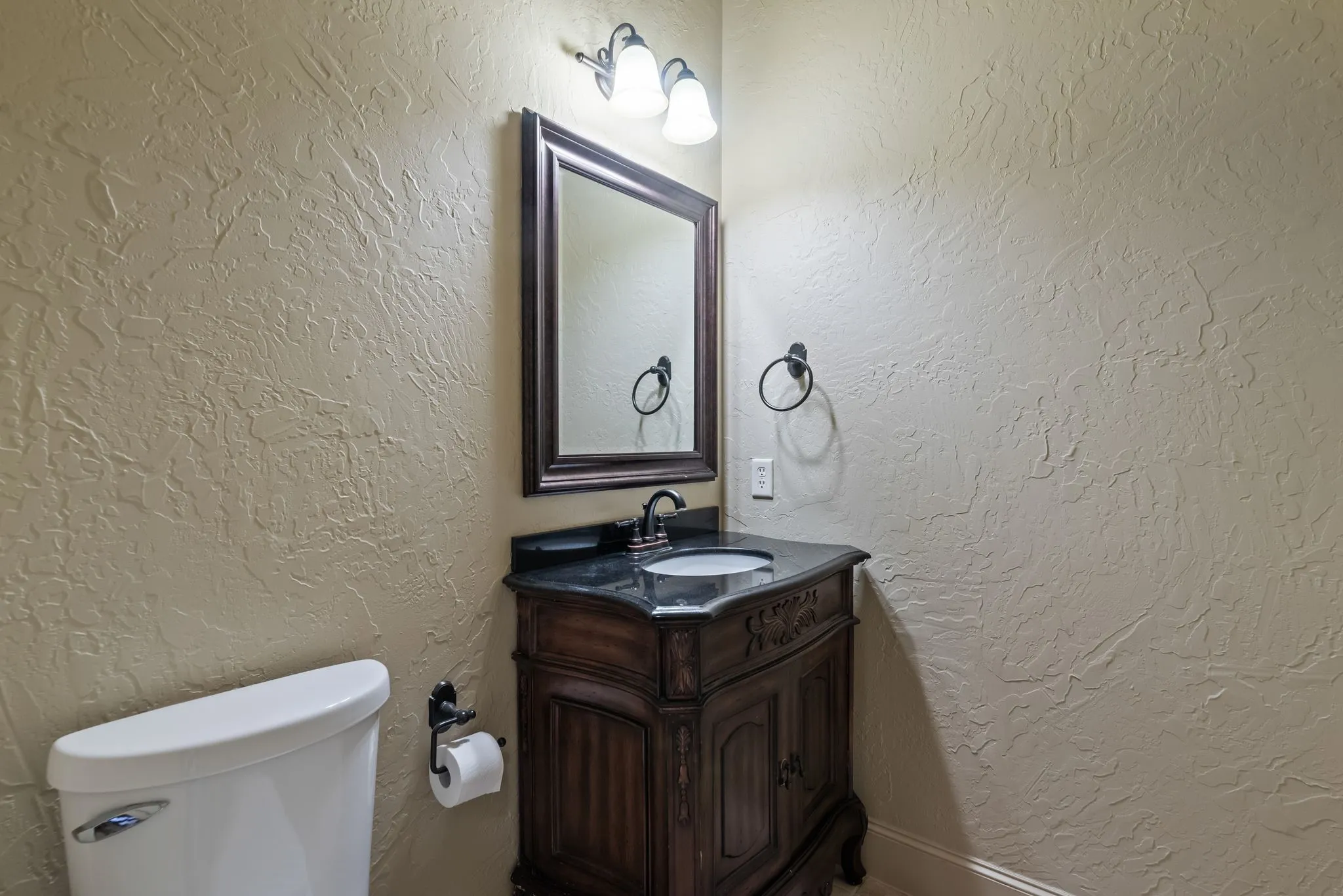 Single Family Residence For Rent in Tarrant County , 1516 Silverleaf Drive, Keller, Texas 76248, 4 Bedroom, 5 Bathroom, 3 Garage spaces, 4,416 Sqft, built in 2008, mls#21403132, Real Estate Agent in Keller, Homes For Rent in Tarrant county, Homes For Rent in Keller, Realtor in Keller Texas, Real Estate Brokerage Independent Realty Texas, Luminita Cordes Realtor