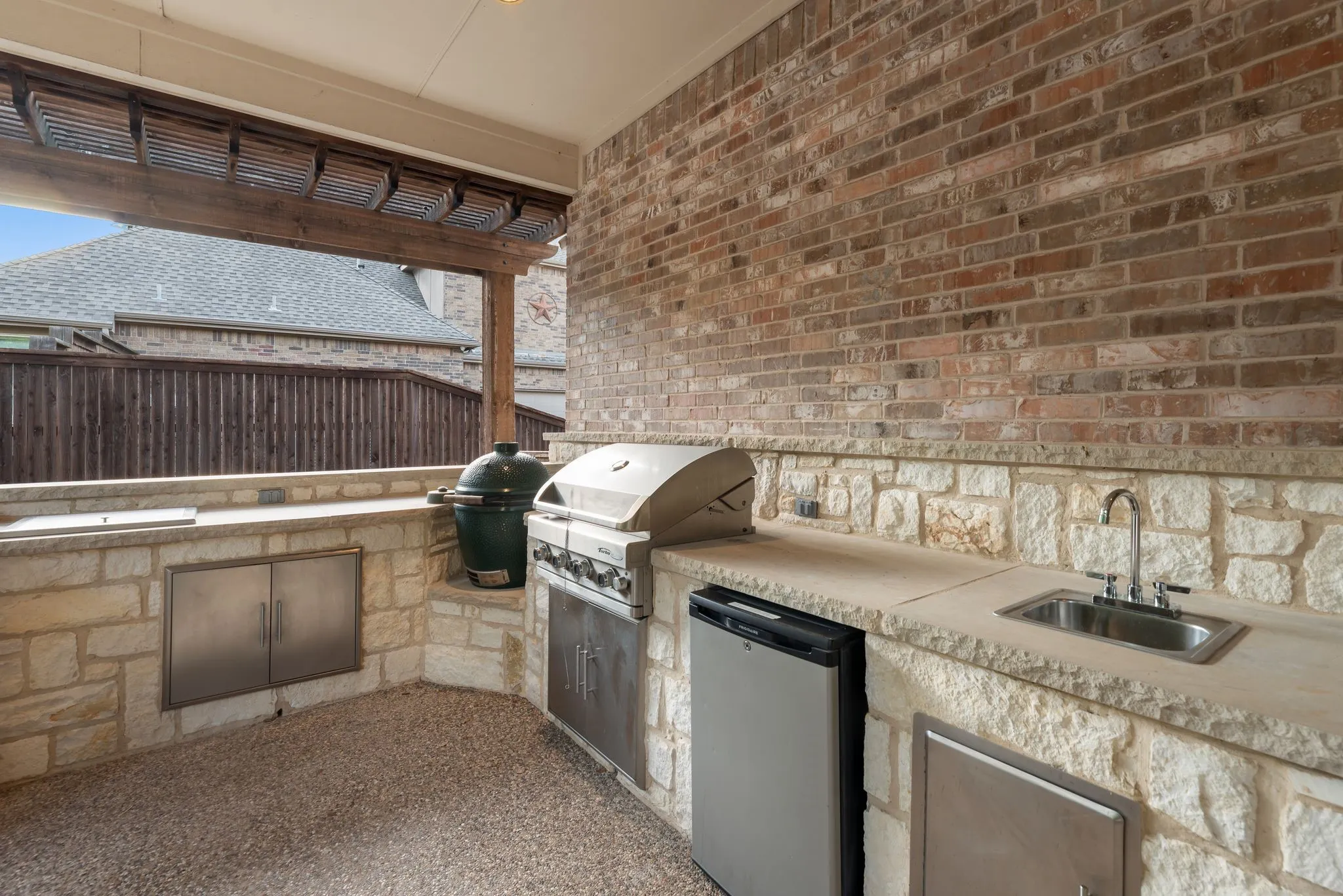 Single Family Residence For Rent in Tarrant County , 1516 Silverleaf Drive, Keller, Texas 76248, 4 Bedroom, 5 Bathroom, 3 Garage spaces, 4,416 Sqft, built in 2008, mls#21403132, Real Estate Agent in Keller, Homes For Rent in Tarrant county, Homes For Rent in Keller, Realtor in Keller Texas, Real Estate Brokerage Independent Realty Texas, Luminita Cordes Realtor