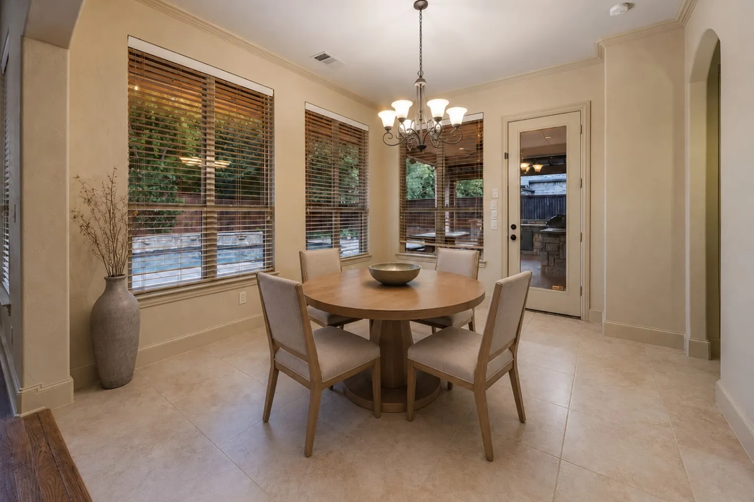 Single Family Residence For Rent in Tarrant County , 1516 Silverleaf Drive, Keller, Texas 76248, 4 Bedroom, 5 Bathroom, 3 Garage spaces, 4,416 Sqft, built in 2008, mls#21403132, Real Estate Agent in Keller, Homes For Rent in Tarrant county, Homes For Rent in Keller, Realtor in Keller Texas, Real Estate Brokerage Independent Realty Texas, Luminita Cordes Realtor