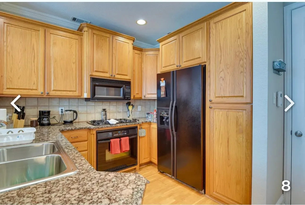 Townhouse For Rent in Dallas County , 2521 Rue De Ville, Irving, Texas 75038, 2 Bedroom, 3 Bathroom, 2 Garage spaces, 1,412 Sqft, built in 2000, mls#21403136, Real Estate Agent in Irving, Homes For Rent in Dallas county, Homes For Rent in Irving, Realtor in Irving Texas, Real Estate Brokerage Independent Realty Texas, Luminita Cordes Realtor