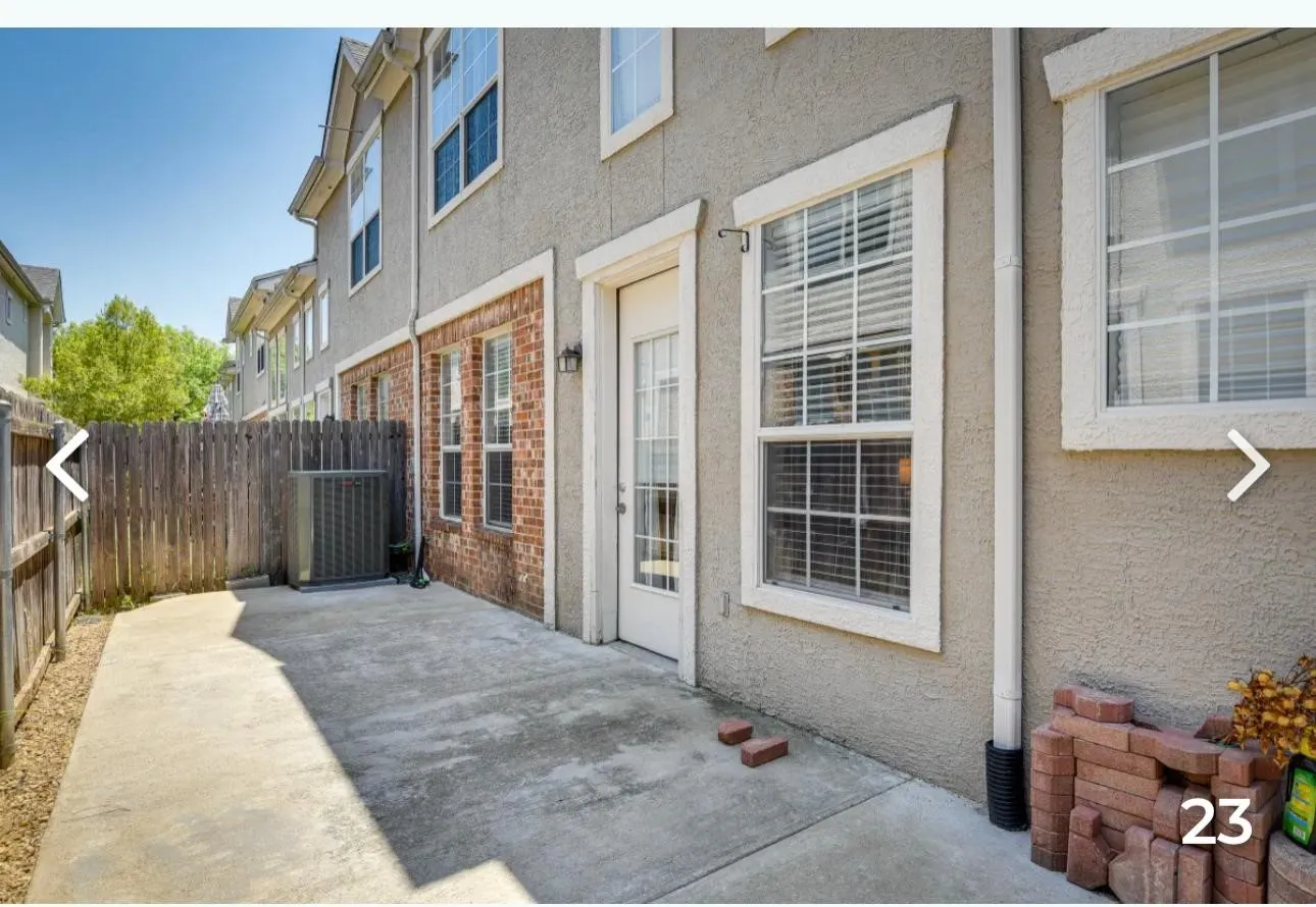 Townhouse For Rent in Dallas County , 2521 Rue De Ville, Irving, Texas 75038, 2 Bedroom, 3 Bathroom, 2 Garage spaces, 1,412 Sqft, built in 2000, mls#21403136, Real Estate Agent in Irving, Homes For Rent in Dallas county, Homes For Rent in Irving, Realtor in Irving Texas, Real Estate Brokerage Independent Realty Texas, Luminita Cordes Realtor
