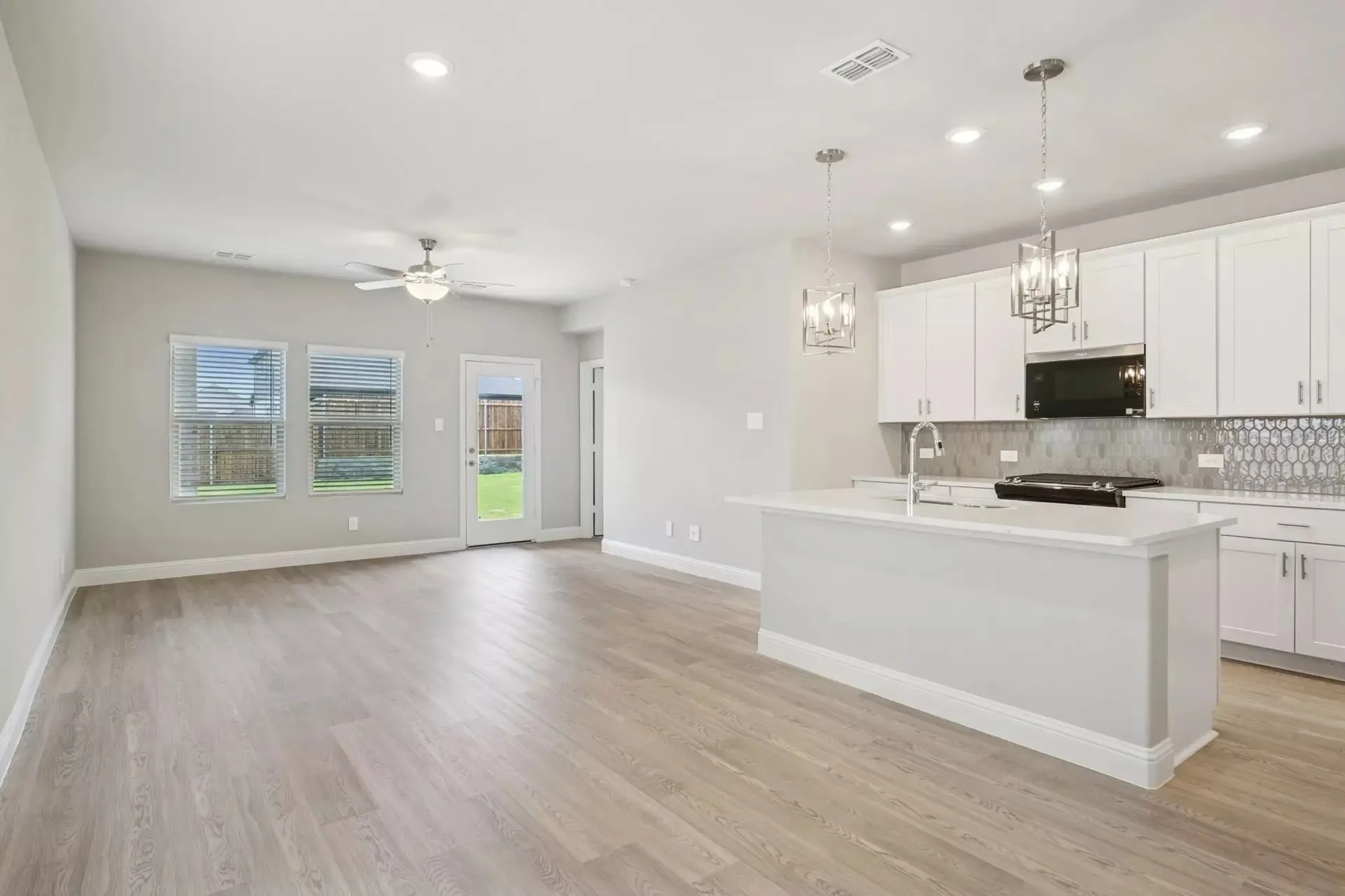 Single Family Residence For Rent in Collin County , 525 Blanton Street, Mc Kinney, Texas 75069, 4 Bedroom, 3 Bathroom, 2 Garage spaces, 2,097 Sqft, built in 2025, mls#21402876, Real Estate Agent in Mc Kinney, Homes For Rent in Collin county, Homes For Rent in Mc Kinney, Realtor in Mc Kinney Texas, Real Estate Brokerage Independent Realty Texas, Luminita Cordes Realtor