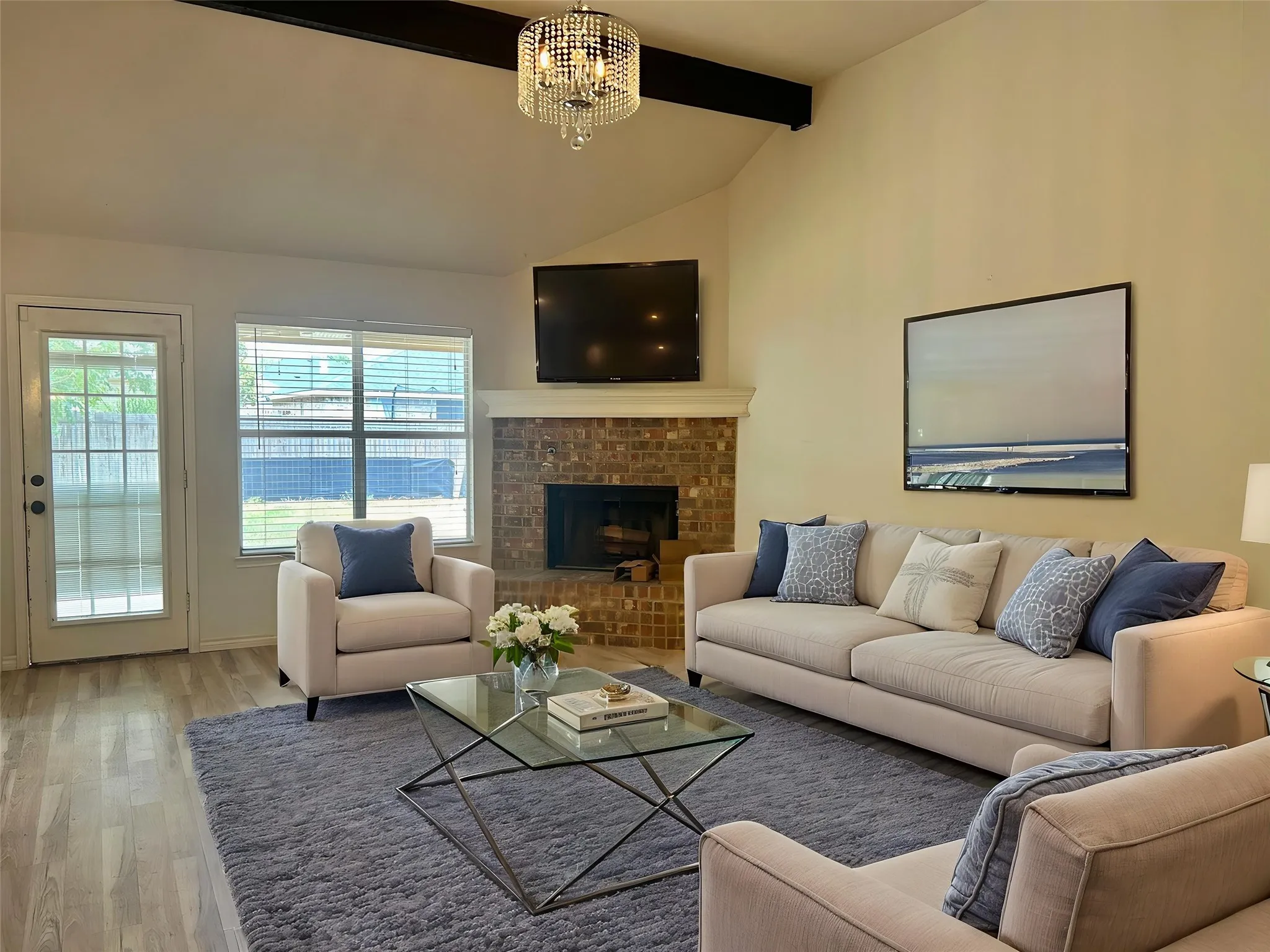 Single Family Residence For Sale in Tarrant County , 904 Vicksburg Lane, Burleson, Texas 76028, 3 Bedroom, 2 Bathroom, 2 Garage spaces, 1,567 Sqft, built in 1994, mls#21403135, Real Estate Agent in Burleson, Homes For Sale in Tarrant county, Homes For Sale in Burleson, Realtor in Burleson Texas, Real Estate Brokerage Independent Realty Texas, Luminita Cordes Realtor