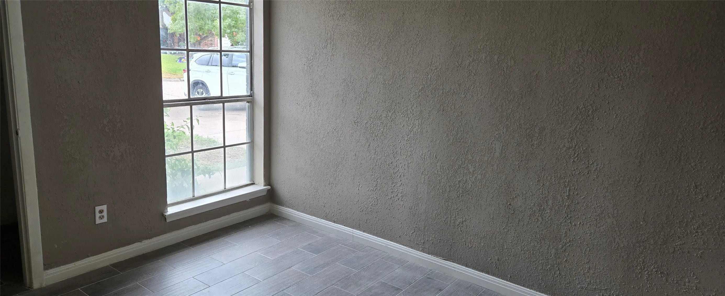 Single Family Residence For Rent in Dallas County , 1702 Pisces Street, Grand Prairie, Texas 75051, 4 Bedroom, 2 Bathroom, 2 Garage spaces, 1,648 Sqft, built in 1972, mls#21403142, Real Estate Agent in Grand Prairie, Homes For Rent in Dallas county, Homes For Rent in Grand Prairie, Realtor in Grand Prairie Texas, Real Estate Brokerage Independent Realty Texas, Luminita Cordes Realtor