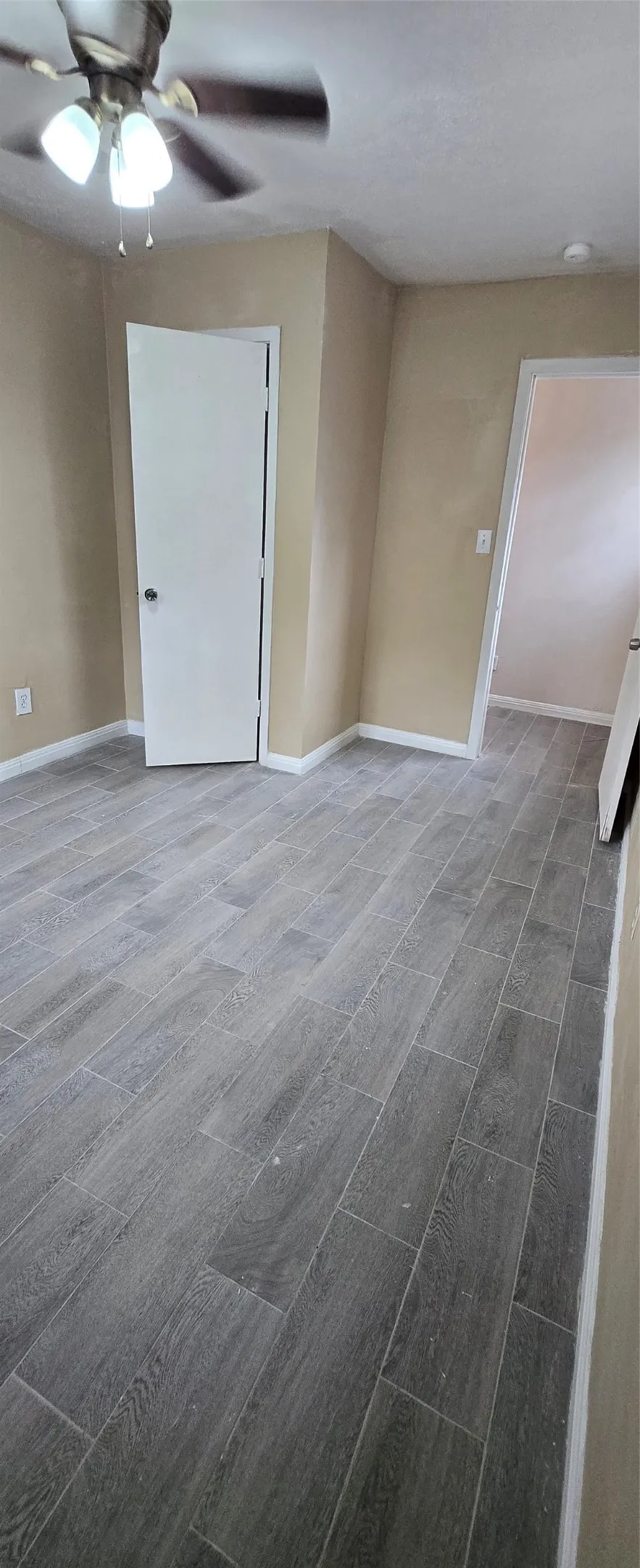 Single Family Residence For Rent in Dallas County , 1702 Pisces Street, Grand Prairie, Texas 75051, 4 Bedroom, 2 Bathroom, 2 Garage spaces, 1,648 Sqft, built in 1972, mls#21403142, Real Estate Agent in Grand Prairie, Homes For Rent in Dallas county, Homes For Rent in Grand Prairie, Realtor in Grand Prairie Texas, Real Estate Brokerage Independent Realty Texas, Luminita Cordes Realtor