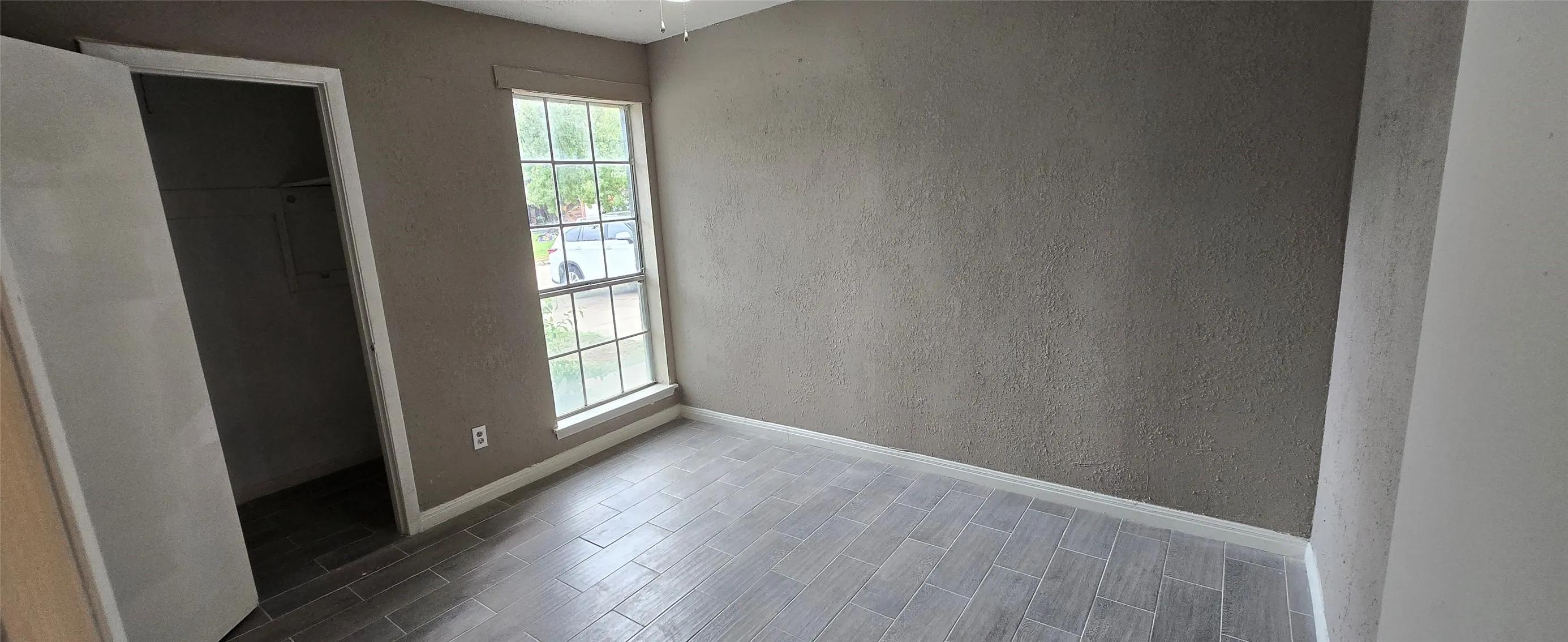 Single Family Residence For Rent in Dallas County , 1702 Pisces Street, Grand Prairie, Texas 75051, 4 Bedroom, 2 Bathroom, 2 Garage spaces, 1,648 Sqft, built in 1972, mls#21403142, Real Estate Agent in Grand Prairie, Homes For Rent in Dallas county, Homes For Rent in Grand Prairie, Realtor in Grand Prairie Texas, Real Estate Brokerage Independent Realty Texas, Luminita Cordes Realtor