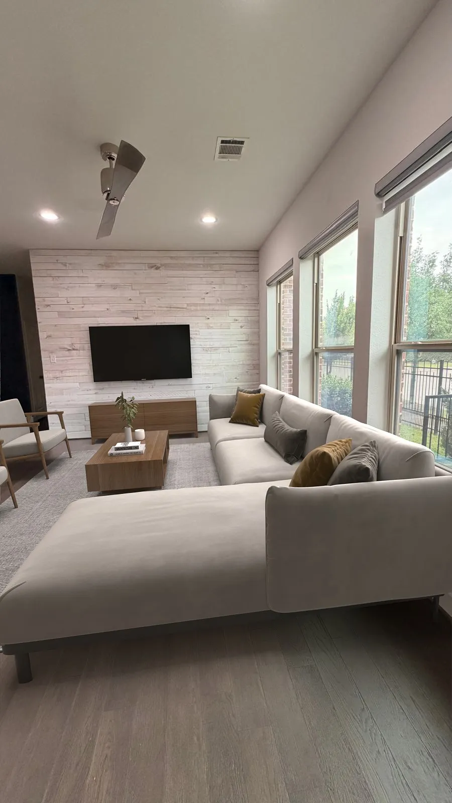 Single Family Residence For Rent in Dallas County , 6683 Escondido Street, Irving, Texas 75039, 4 Bedroom, 5 Bathroom, 2 Garage spaces, 3,016 Sqft, built in 2016, mls#21403147, Real Estate Agent in Irving, Homes For Rent in Dallas county, Homes For Rent in Irving, Realtor in Irving Texas, Real Estate Brokerage Independent Realty Texas, Luminita Cordes Realtor