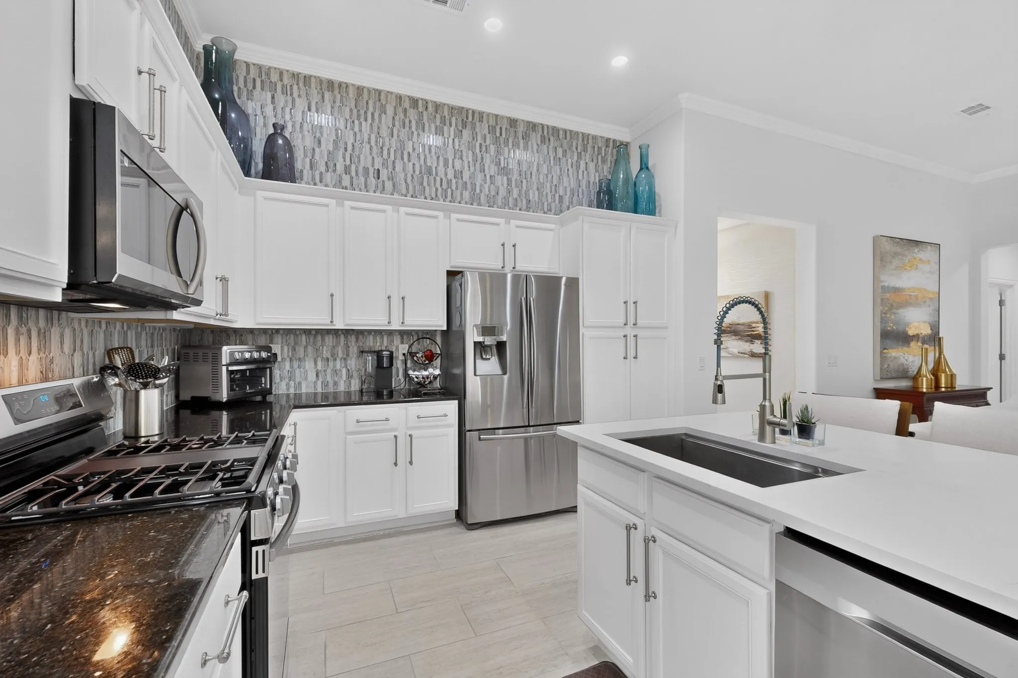 Single Family Residence For Sale in Denton County , 9705 Teakwood Avenue, Denton, Texas 76207, 2 Bedroom, 3 Bathroom, 2 Garage spaces, 2,181 Sqft, built in 2014, mls#21402617, Real Estate Agent in Denton, Homes For Sale in Denton county, Homes For Sale in Denton, Realtor in Denton Texas, Real Estate Brokerage Independent Realty Texas, Luminita Cordes Realtor