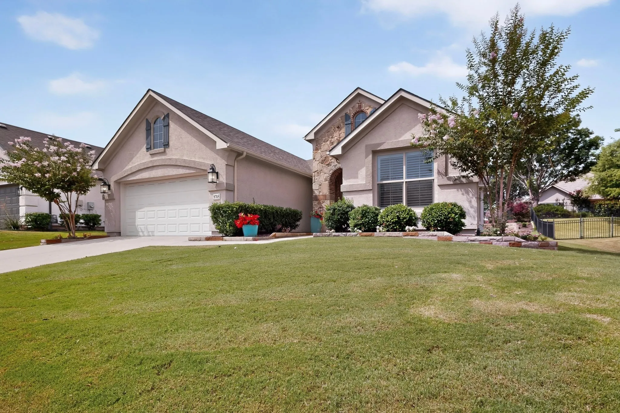 Single Family Residence For Sale in Denton County , 9705 Teakwood Avenue, Denton, Texas 76207, 2 Bedroom, 3 Bathroom, 2 Garage spaces, 2,181 Sqft, built in 2014, mls#21402617, Real Estate Agent in Denton, Homes For Sale in Denton county, Homes For Sale in Denton, Realtor in Denton Texas, Real Estate Brokerage Independent Realty Texas, Luminita Cordes Realtor