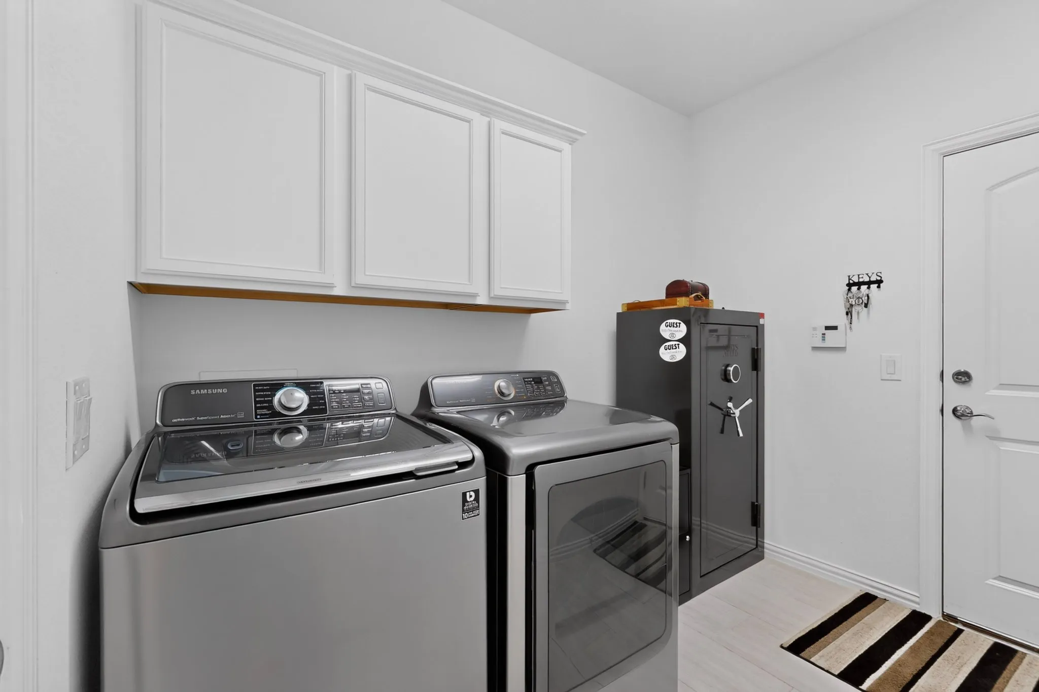 Single Family Residence For Sale in Denton County , 9705 Teakwood Avenue, Denton, Texas 76207, 2 Bedroom, 3 Bathroom, 2 Garage spaces, 2,181 Sqft, built in 2014, mls#21402617, Real Estate Agent in Denton, Homes For Sale in Denton county, Homes For Sale in Denton, Realtor in Denton Texas, Real Estate Brokerage Independent Realty Texas, Luminita Cordes Realtor