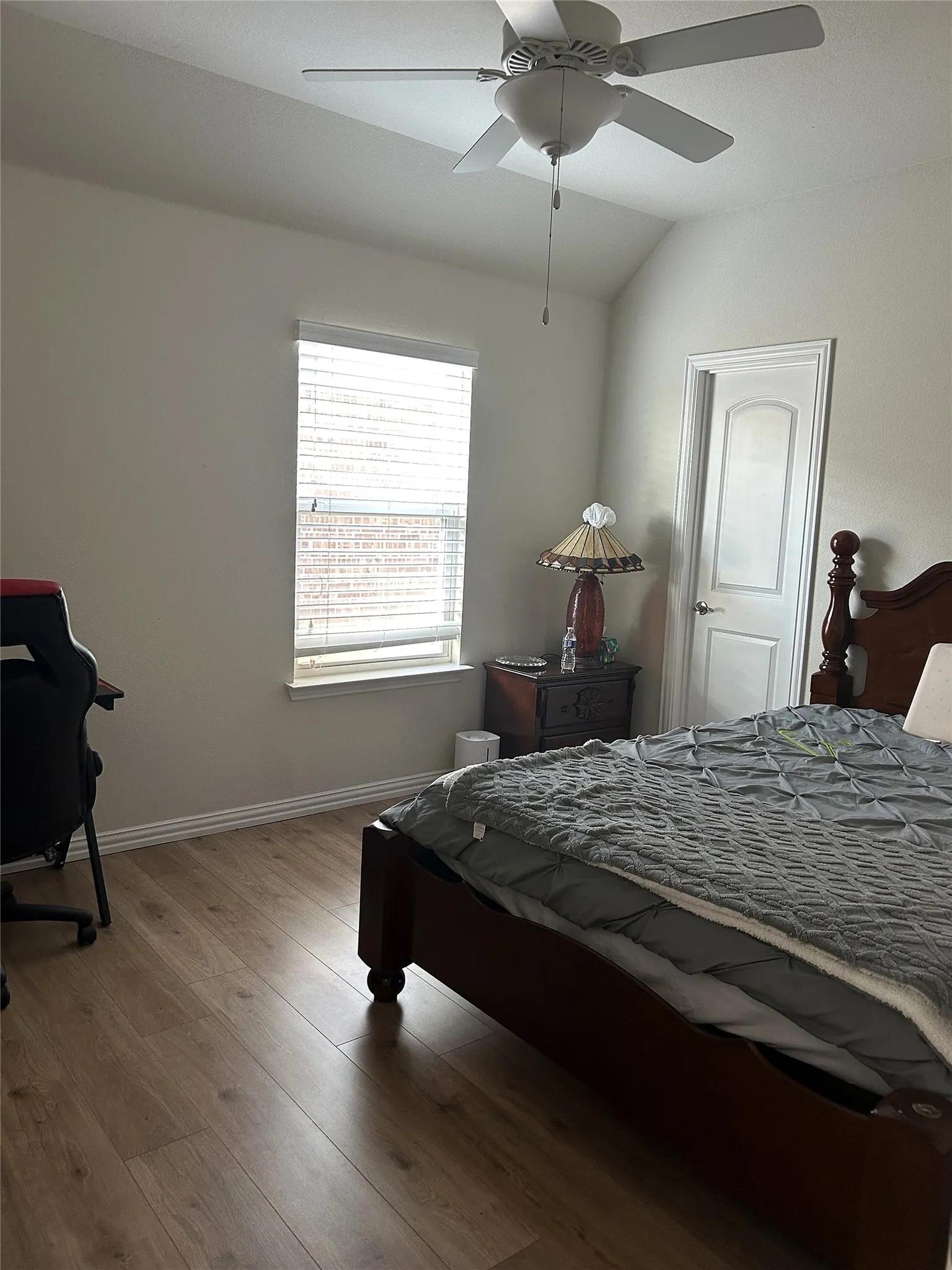 Single Family Residence For Sale in Denton County , 420 Windward Drive, Little Elm, Texas 75068, 5 Bedroom, 4 Bathroom, 2 Garage spaces, 3,275 Sqft, built in 2017, mls#21403149, Real Estate Agent in Little Elm, Homes For Sale in Denton county, Homes For Sale in Little Elm, Realtor in Little Elm Texas, Real Estate Brokerage Independent Realty Texas, Luminita Cordes Realtor