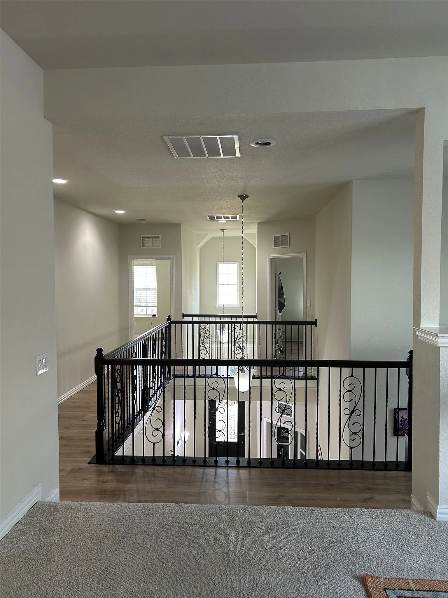 Single Family Residence For Sale in Denton County , 420 Windward Drive, Little Elm, Texas 75068, 5 Bedroom, 4 Bathroom, 2 Garage spaces, 3,275 Sqft, built in 2017, mls#21403149, Real Estate Agent in Little Elm, Homes For Sale in Denton county, Homes For Sale in Little Elm, Realtor in Little Elm Texas, Real Estate Brokerage Independent Realty Texas, Luminita Cordes Realtor