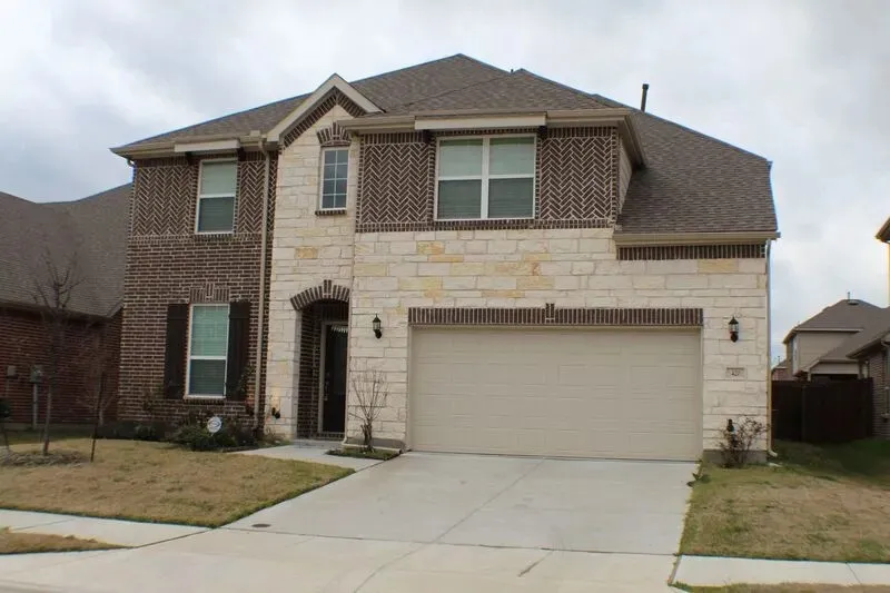 Single Family Residence For Sale in Denton County , 420 Windward Drive, Little Elm, Texas 75068, 5 Bedroom, 4 Bathroom, 2 Garage spaces, 3,275 Sqft, built in 2017, mls#21403149, Real Estate Agent in Little Elm, Homes For Sale in Denton county, Homes For Sale in Little Elm, Realtor in Little Elm Texas, Real Estate Brokerage Independent Realty Texas, Luminita Cordes Realtor