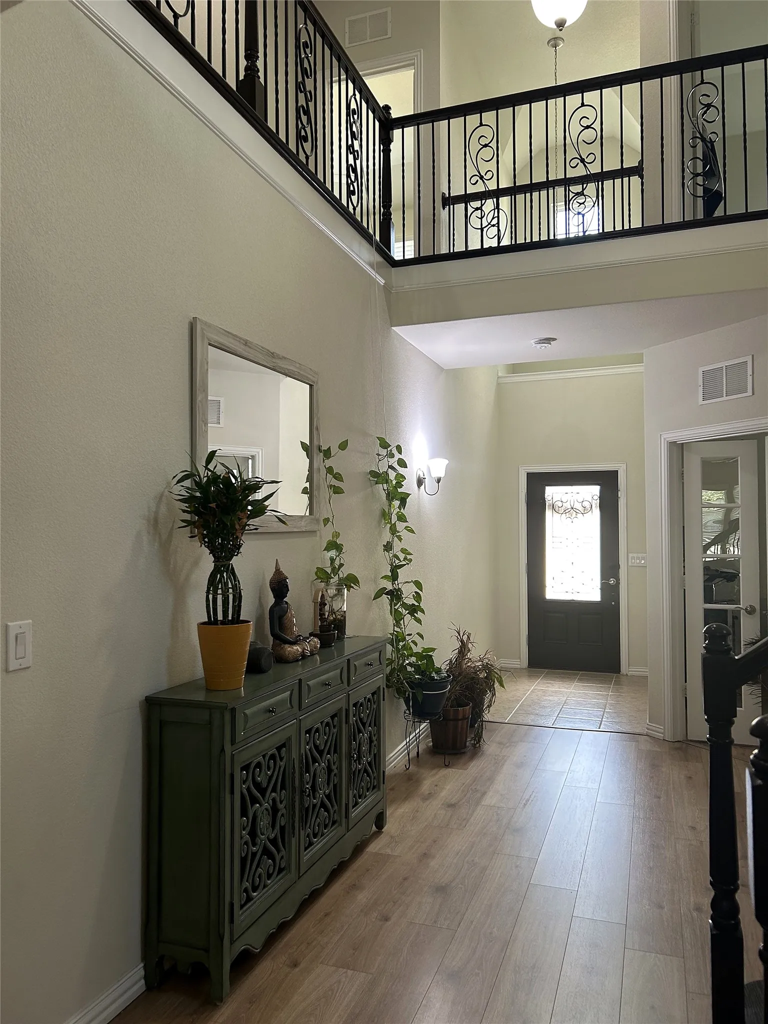 Single Family Residence For Sale in Denton County , 420 Windward Drive, Little Elm, Texas 75068, 5 Bedroom, 4 Bathroom, 2 Garage spaces, 3,275 Sqft, built in 2017, mls#21403149, Real Estate Agent in Little Elm, Homes For Sale in Denton county, Homes For Sale in Little Elm, Realtor in Little Elm Texas, Real Estate Brokerage Independent Realty Texas, Luminita Cordes Realtor
