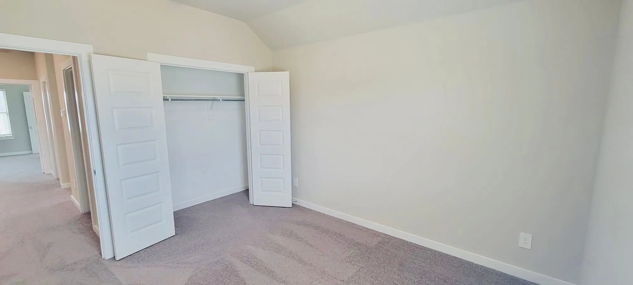 Single Family Residence For Rent in Collin County , 2533 Gaulding Street, Royse City, Texas 75189, 3 Bedroom, 3 Bathroom, 2 Garage spaces, 1,939 Sqft, built in 2022, mls#21403152, Real Estate Agent in Royse City, Homes For Rent in Collin county, Homes For Rent in Royse City, Realtor in Royse City Texas, Real Estate Brokerage Independent Realty Texas, Luminita Cordes Realtor
