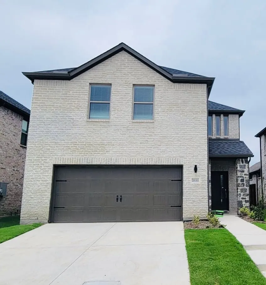 Single Family Residence For Rent in Collin County , 2533 Gaulding Street, Royse City, Texas 75189, 3 Bedroom, 3 Bathroom, 2 Garage spaces, 1,939 Sqft, built in 2022, mls#21403152, Real Estate Agent in Royse City, Homes For Rent in Collin county, Homes For Rent in Royse City, Realtor in Royse City Texas, Real Estate Brokerage Independent Realty Texas, Luminita Cordes Realtor