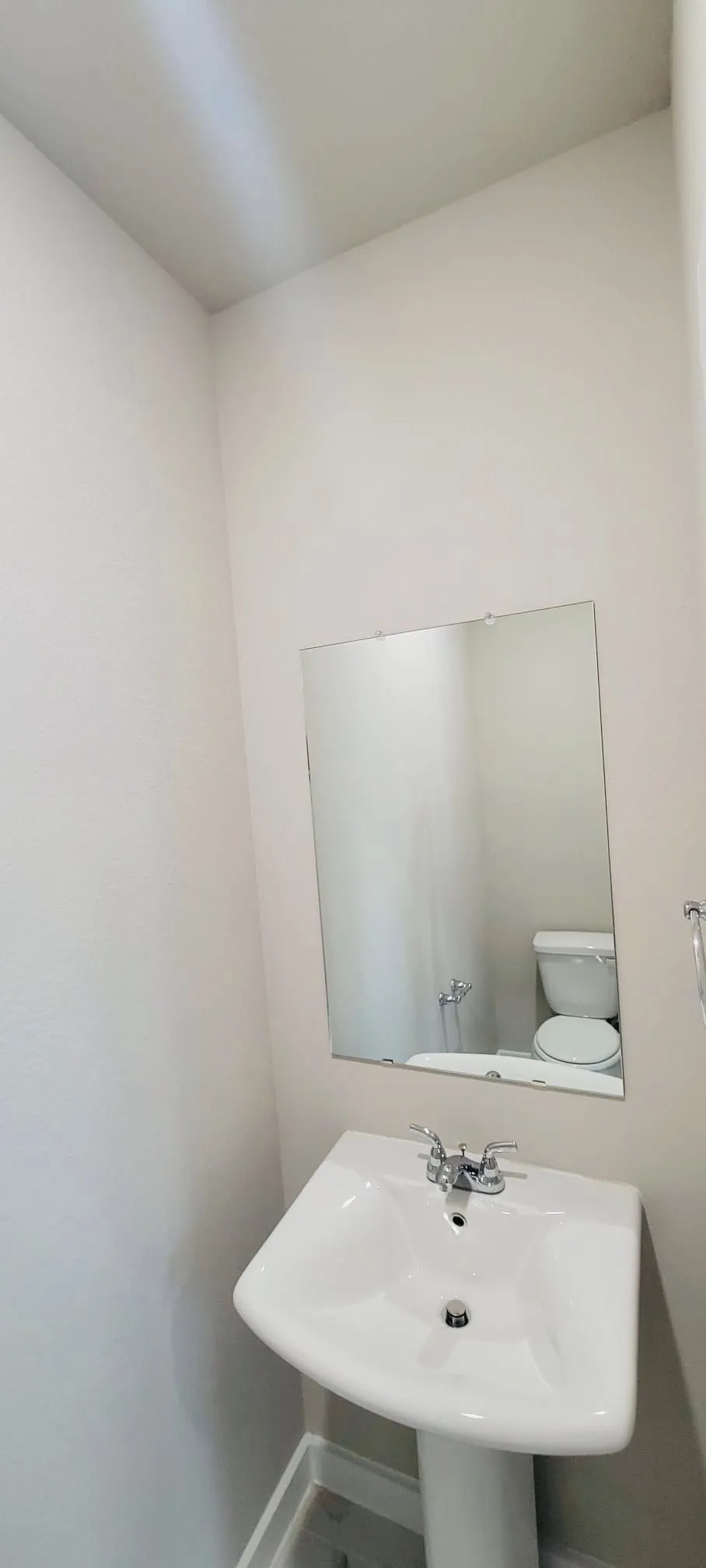 Single Family Residence For Rent in Collin County , 2533 Gaulding Street, Royse City, Texas 75189, 3 Bedroom, 3 Bathroom, 2 Garage spaces, 1,939 Sqft, built in 2022, mls#21403152, Real Estate Agent in Royse City, Homes For Rent in Collin county, Homes For Rent in Royse City, Realtor in Royse City Texas, Real Estate Brokerage Independent Realty Texas, Luminita Cordes Realtor