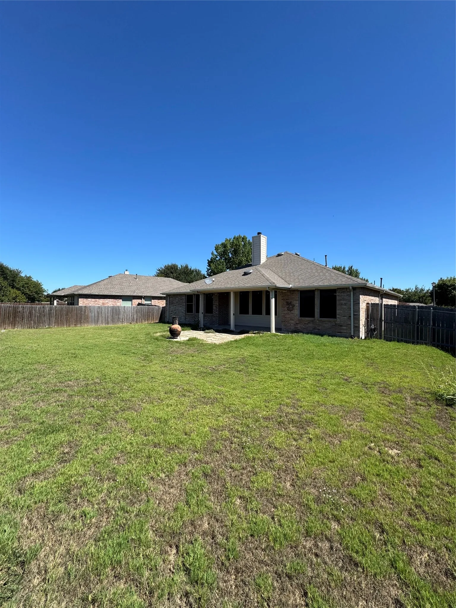 Single Family Residence For Sale in Kaufman County , 106 Greenfield Trail, Forney, Texas 75126, 3 Bedroom, 2 Bathroom, 2 Garage spaces, 1,841 Sqft, built in 2004, mls#21402331, Real Estate Agent in Forney, Homes For Sale in Kaufman county, Homes For Sale in Forney, Realtor in Forney Texas, Real Estate Brokerage Independent Realty Texas, Luminita Cordes Realtor