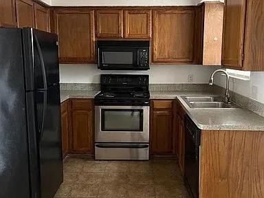 Quadruplex For Rent in Tarrant County , 3072 W Sycamore Circle 3072, Euless, Texas 76040, 2 Bedroom, 2 Bathroom, Garage spaces, 4,146 Sqft, built in 1984, mls#21402729, Real Estate Agent in Euless, Homes For Rent in Tarrant county, Homes For Rent in Euless, Realtor in Euless Texas, Real Estate Brokerage Independent Realty Texas, Luminita Cordes Realtor