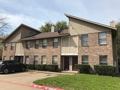 Quadruplex For Rent in Tarrant County , 3072 W Sycamore Circle 3072, Euless, Texas 76040, 2 Bedroom, 2 Bathroom, Garage spaces, 4,146 Sqft, built in 1984, mls#21402729, Real Estate Agent in Euless, Homes For Rent in Tarrant county, Homes For Rent in Euless, Realtor in Euless Texas, Real Estate Brokerage Independent Realty Texas, Luminita Cordes Realtor