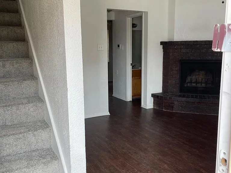 Quadruplex For Rent in Tarrant County , 3072 W Sycamore Circle 3072, Euless, Texas 76040, 2 Bedroom, 2 Bathroom, Garage spaces, 4,146 Sqft, built in 1984, mls#21402729, Real Estate Agent in Euless, Homes For Rent in Tarrant county, Homes For Rent in Euless, Realtor in Euless Texas, Real Estate Brokerage Independent Realty Texas, Luminita Cordes Realtor