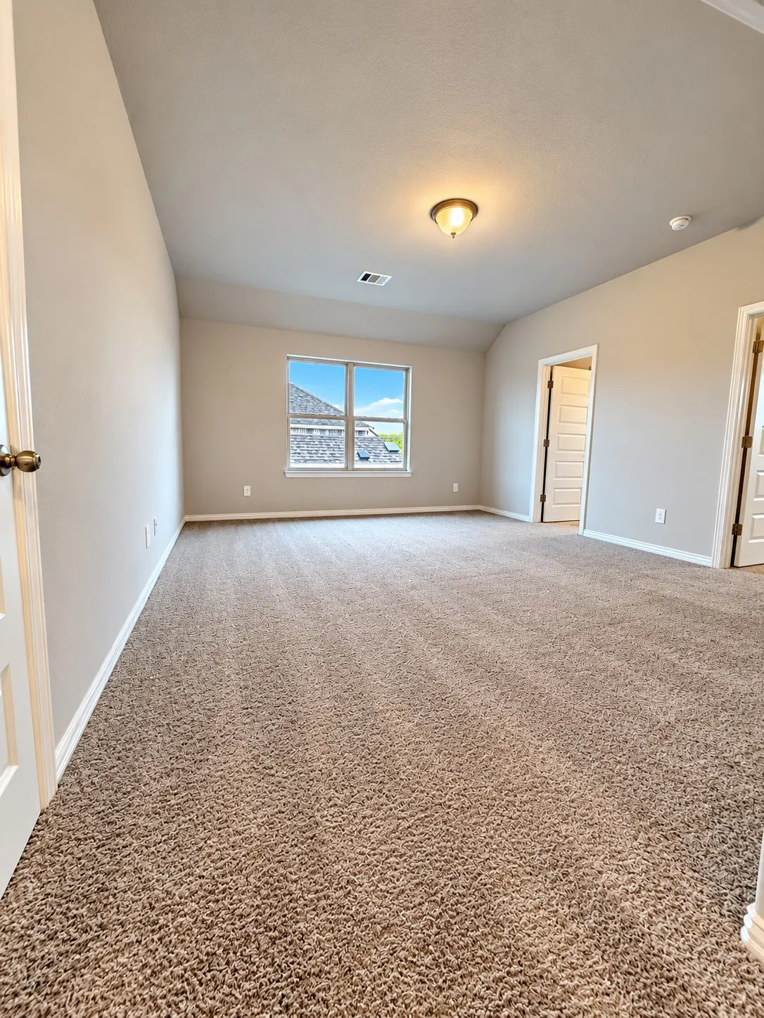 Spacious room