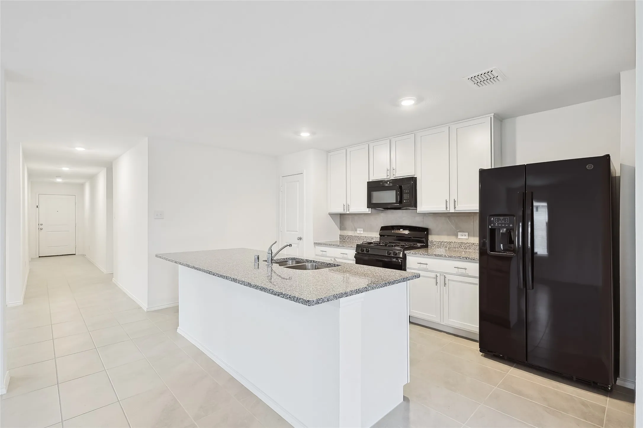Single Family Residence For Rent in Denton County , 2812 Ozark Circle, Little Elm, Texas 75068, 4 Bedroom, 2 Bathroom, 2 Garage spaces, 1,858 Sqft, built in 2024, mls#21403050, Real Estate Agent in Little Elm, Homes For Rent in Denton county, Homes For Rent in Little Elm, Realtor in Little Elm Texas, Real Estate Brokerage Independent Realty Texas, Luminita Cordes Realtor