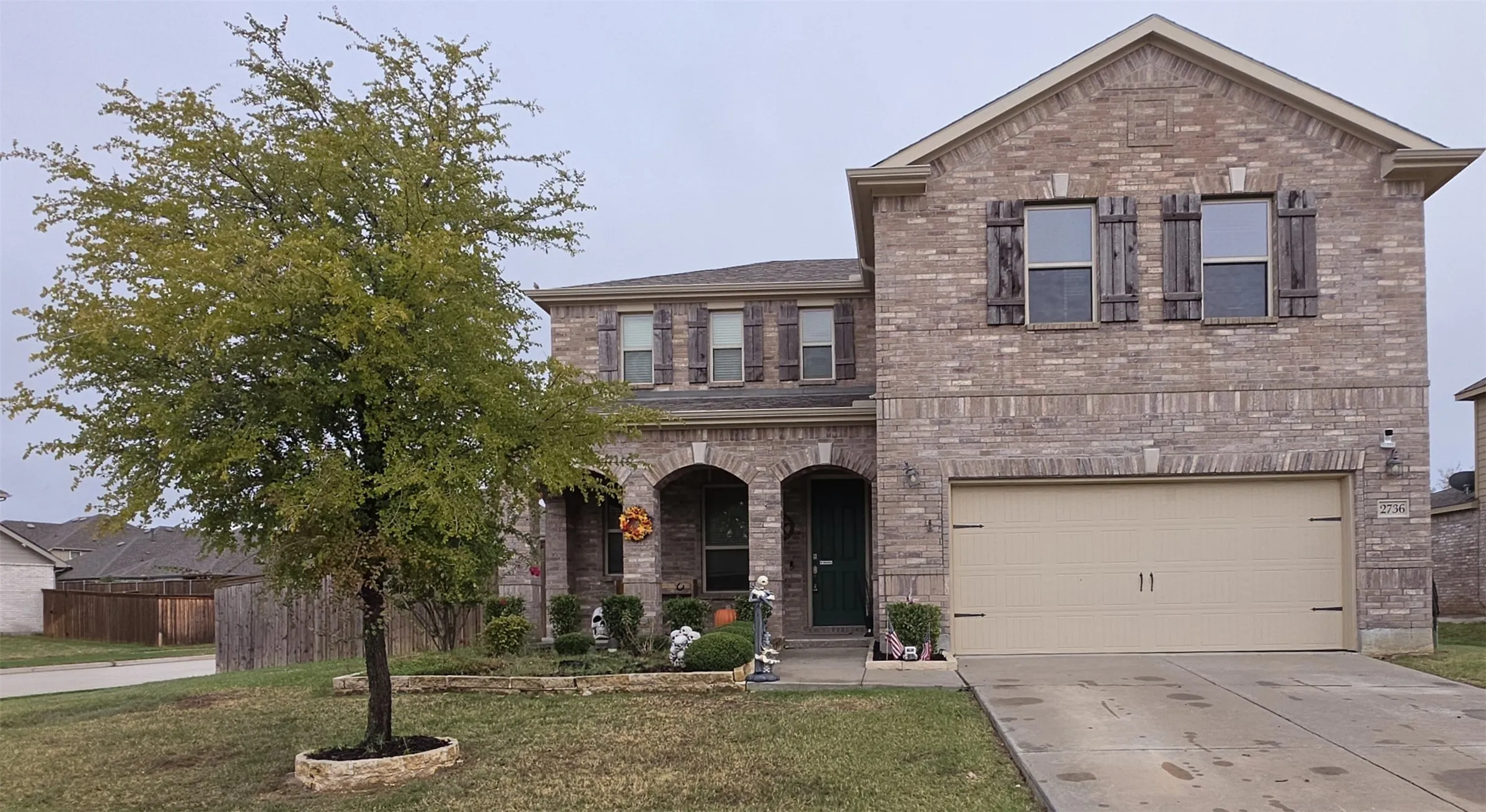 Single Family Residence For Sale in Denton County , 2736 Ryder Lane, Aubrey, Texas 76227, 4 Bedroom, 3 Bathroom, 2 Garage spaces, 2,628 Sqft, built in 2018, mls#21369915, Real Estate Agent in Aubrey, Homes For Sale in Denton county, Homes For Sale in Aubrey, Realtor in Aubrey Texas, Real Estate Brokerage Independent Realty Texas, Luminita Cordes Realtor